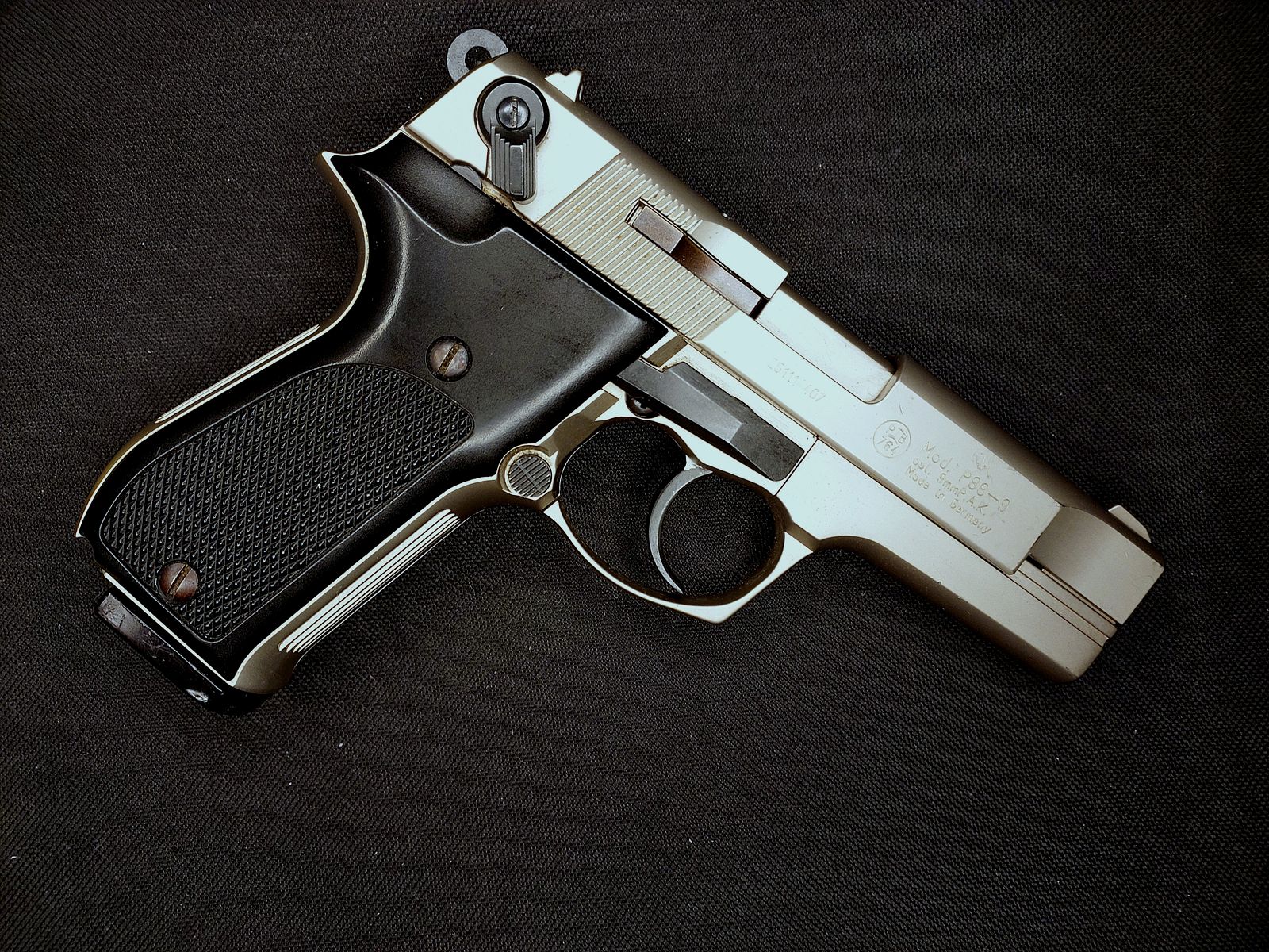 Walther P88-9 (P 88 Compact) Pistolet alarmowy 9mm P.A.K. Nikiel (PTB 764)