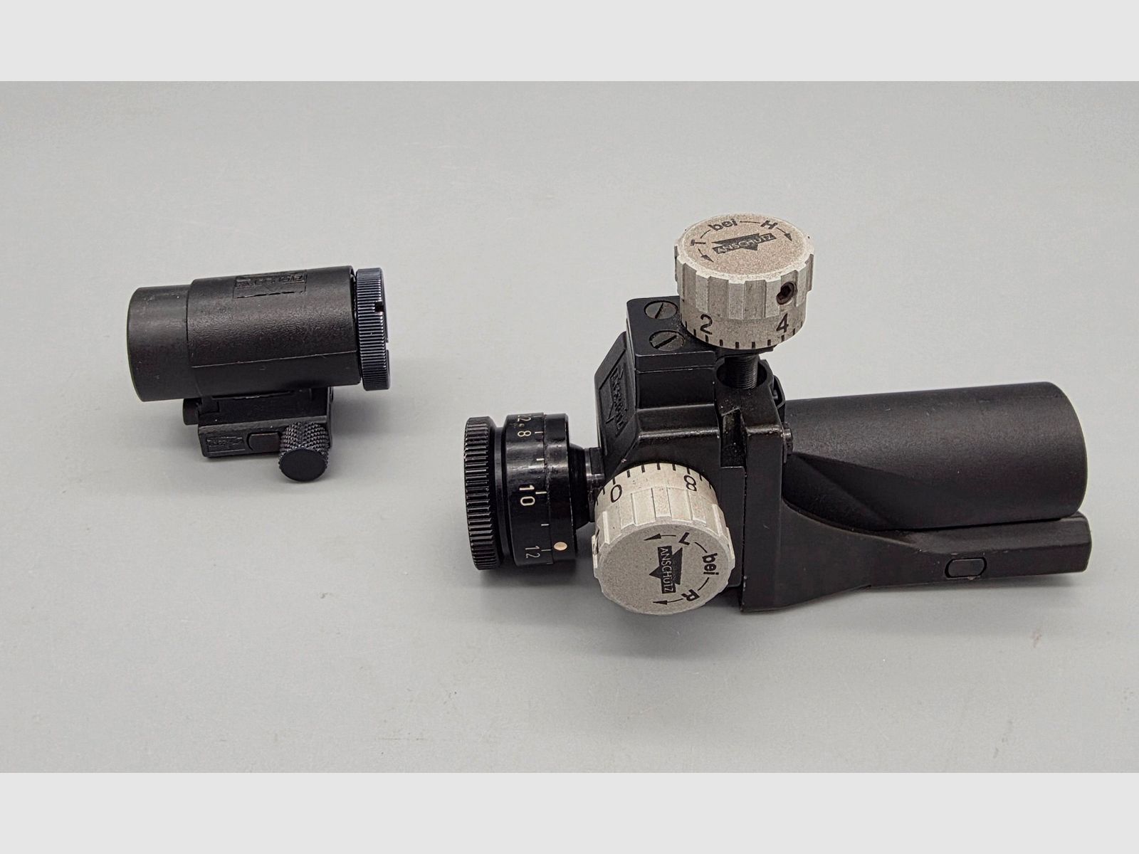 Anschütz Diopter und Korntunnel  6832 mit Stufenlos verstellbarer Irisblende 6805