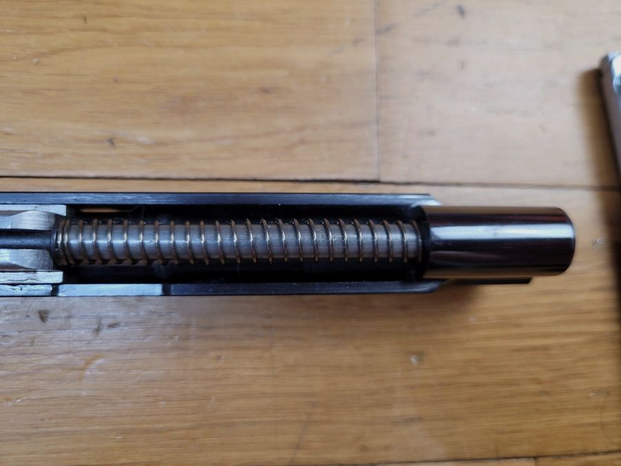 Magnificent conversion for SIG P210 – Caliber 22LR – With its dedicated magazine type 1 – Suitable for SIG with 120mm barrel like P 210-2, 3, 4, 6… – complete and in like new condition – Very rare!, image 8 of 14