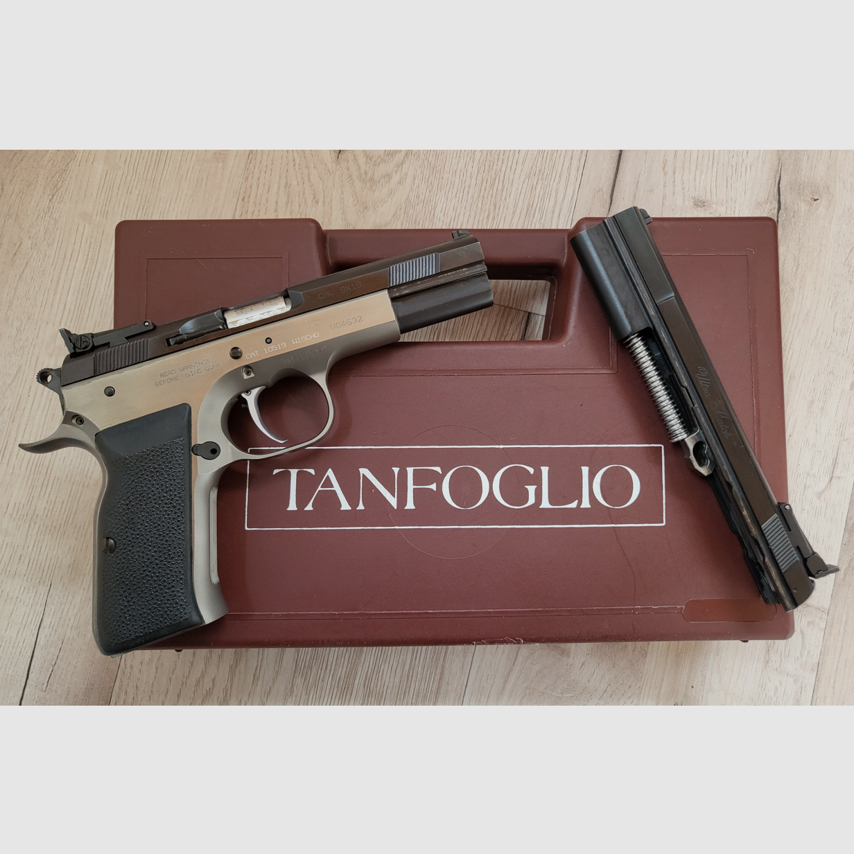 Tanfoglio Ultra Match en calibre 45 ACP avec système interchangeable 9x19 5 pouces, image 4 sur 6