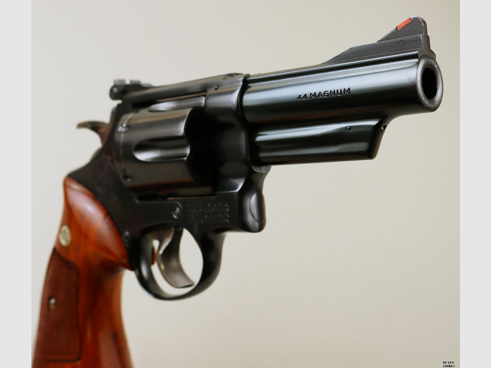 Revolver Smith & Wesson mod. 29-2 cal.44 Mag. cal. N69288, immagine 11 di 14