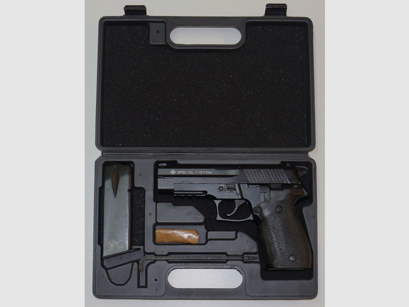 NORINCO	 Pistole NORINCO Mod. NP762/ NP22 / PX-3 Kal.7,62x25tokarev Inkl. Zubehör ähnlich SIG SAUER P226