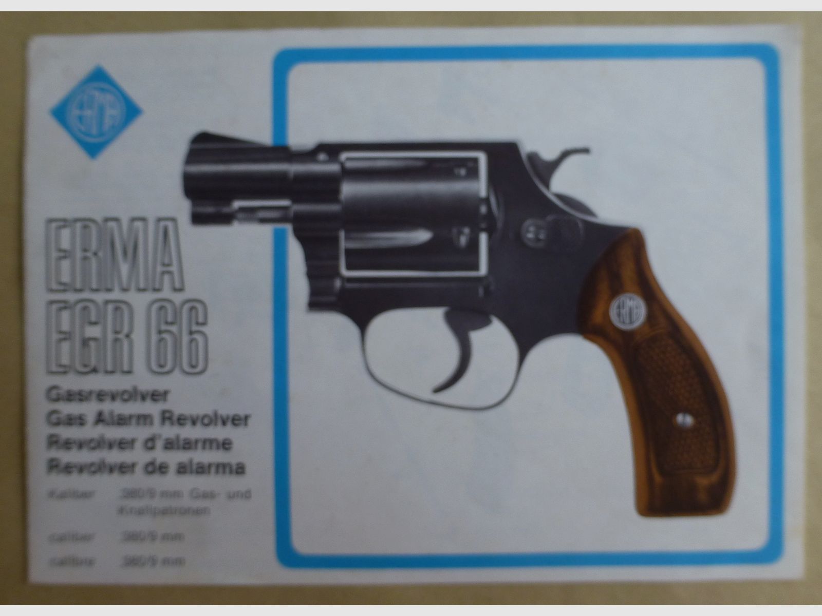ERMA EGR 66 inkl. Abschußbecher und Erma Anstecknadel, Kaliber 9mm Gas- und Platzpatronen