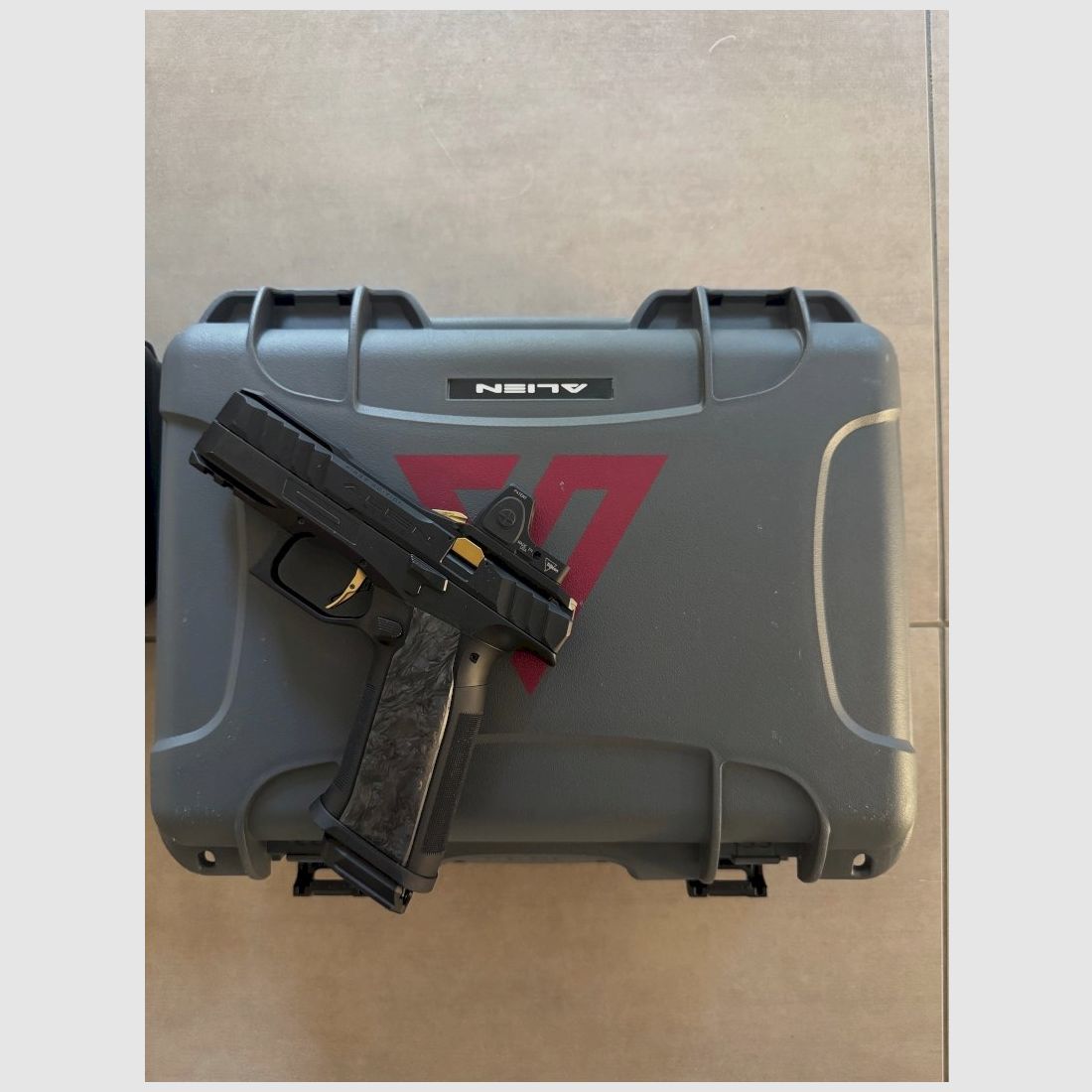 Laugo Alien Remus Limited Full Kit with Trijicon RMRcc, 9 mm Para