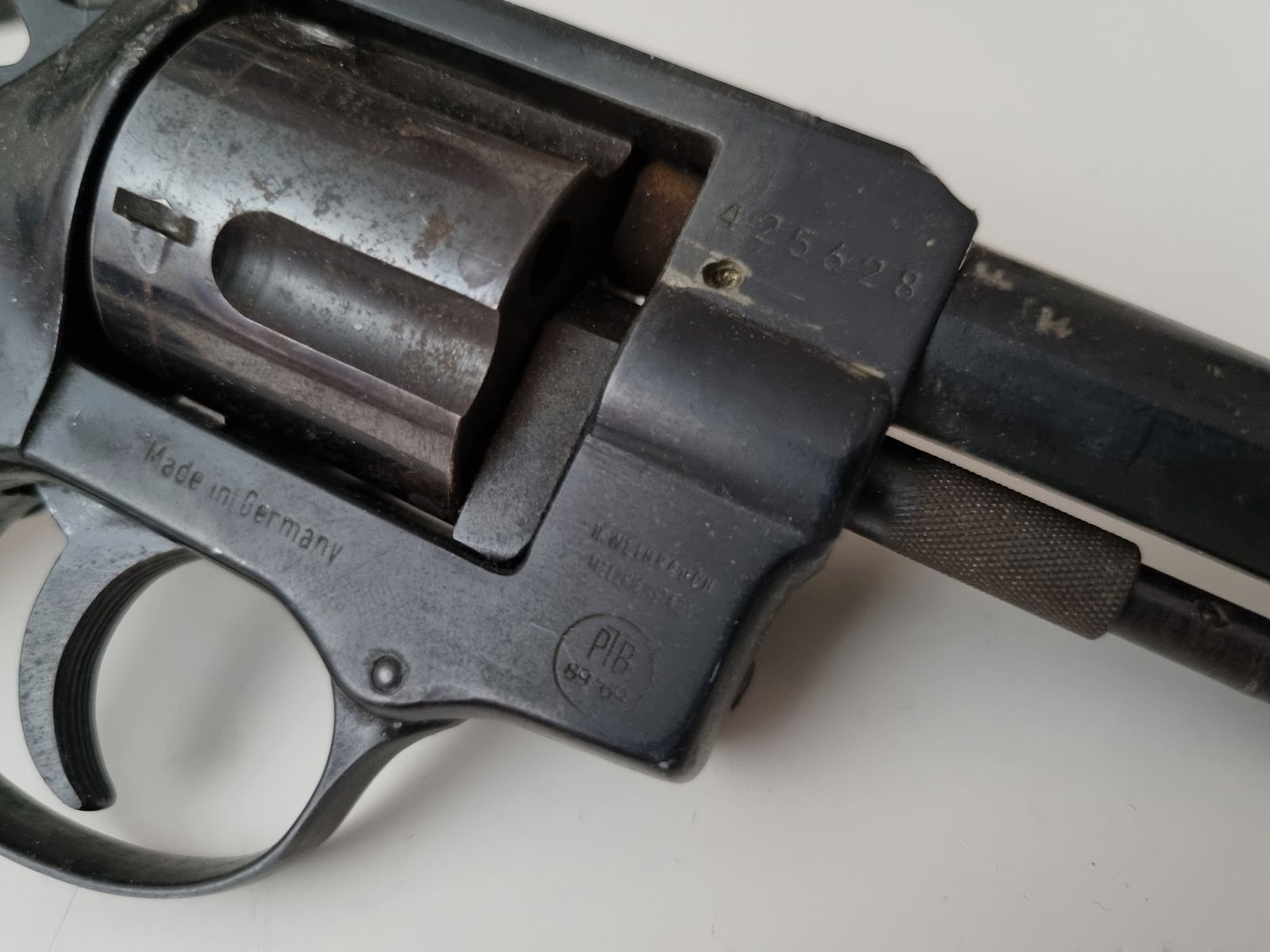 Arminius HW 1G blank firing revolver + accessories