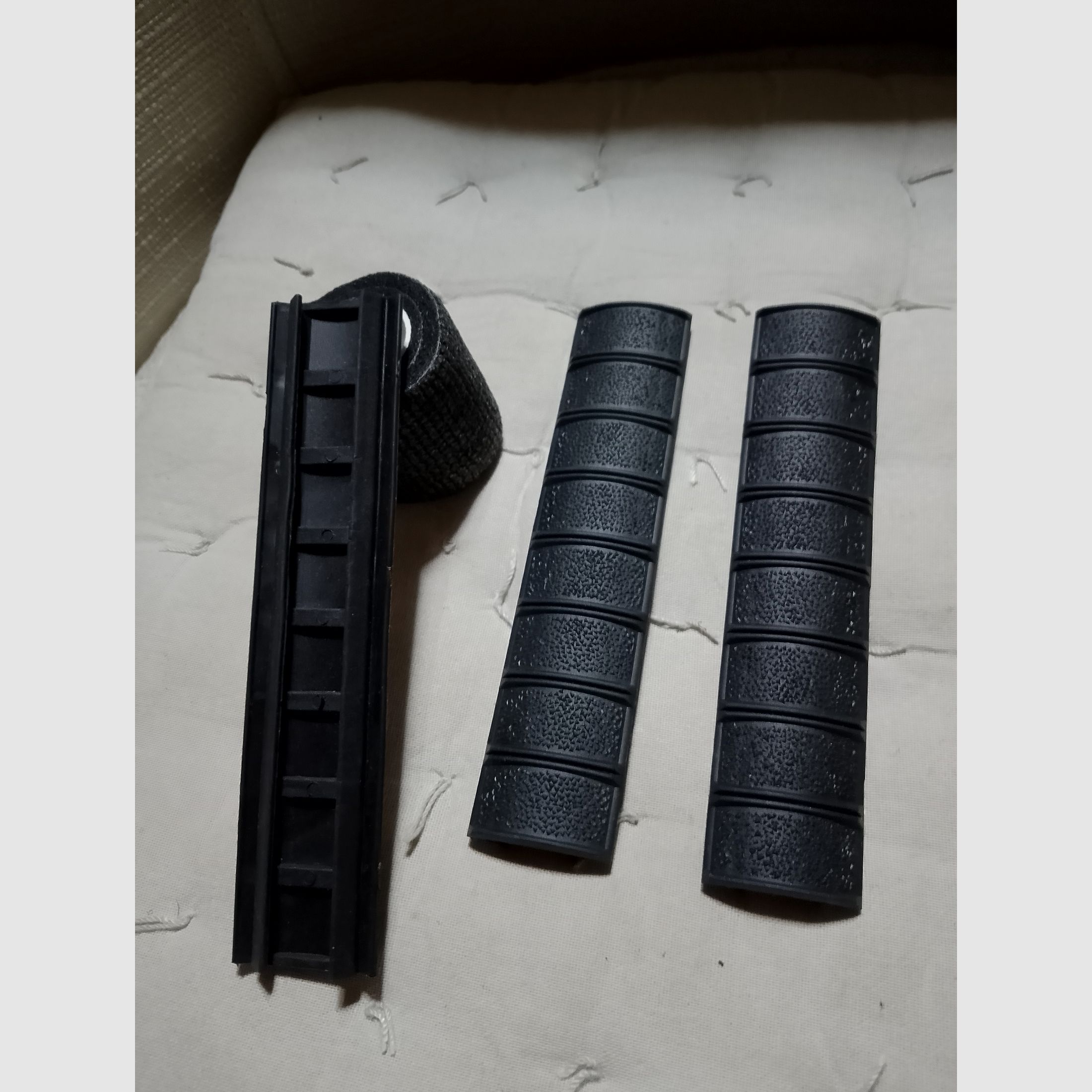 Grip tape grip + 3 rail cover like new Airsoft Softair rifle Paintball universal