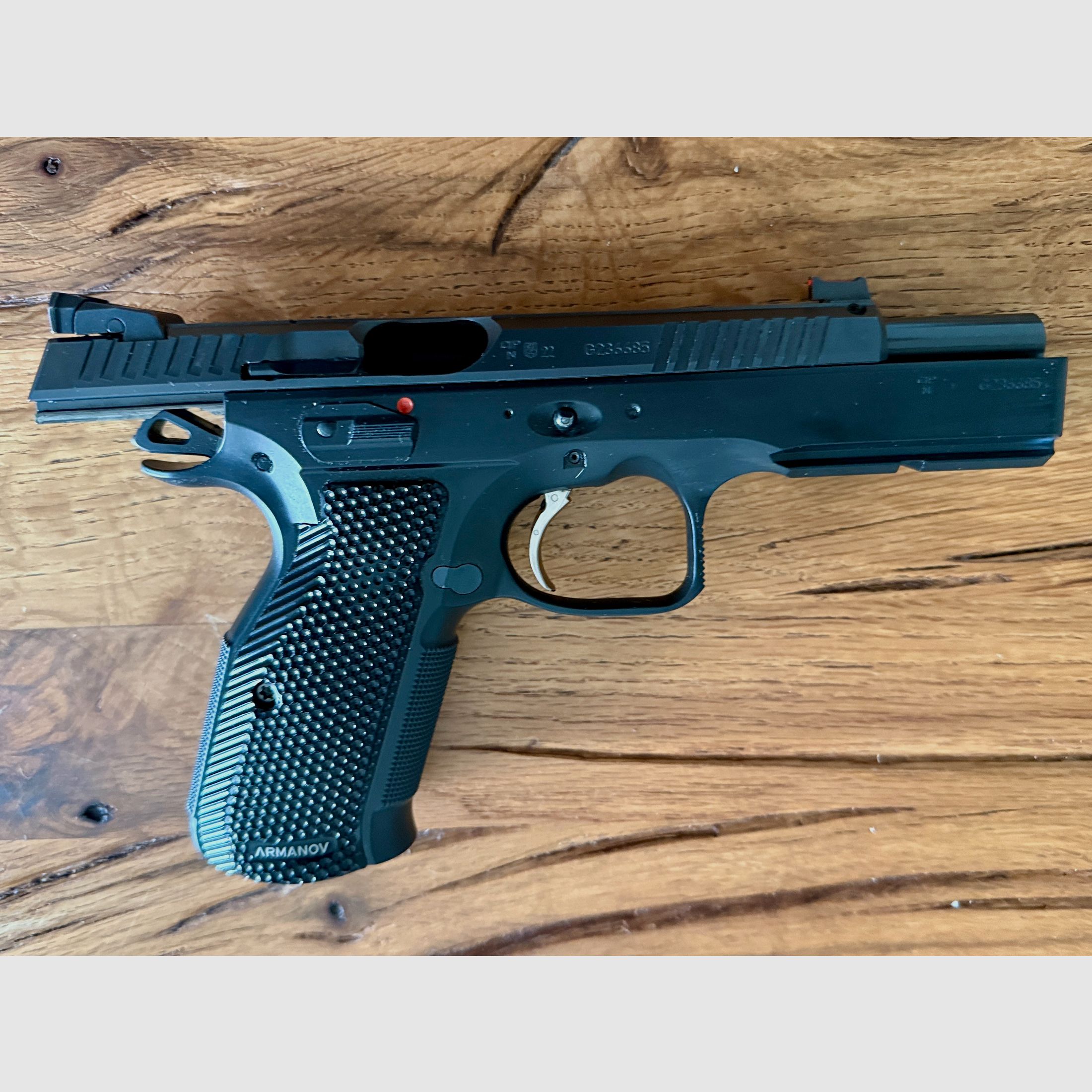 CZ Shadow 2 Black Poly, 9 mm Luger / 9x19, incl. 6 magazines