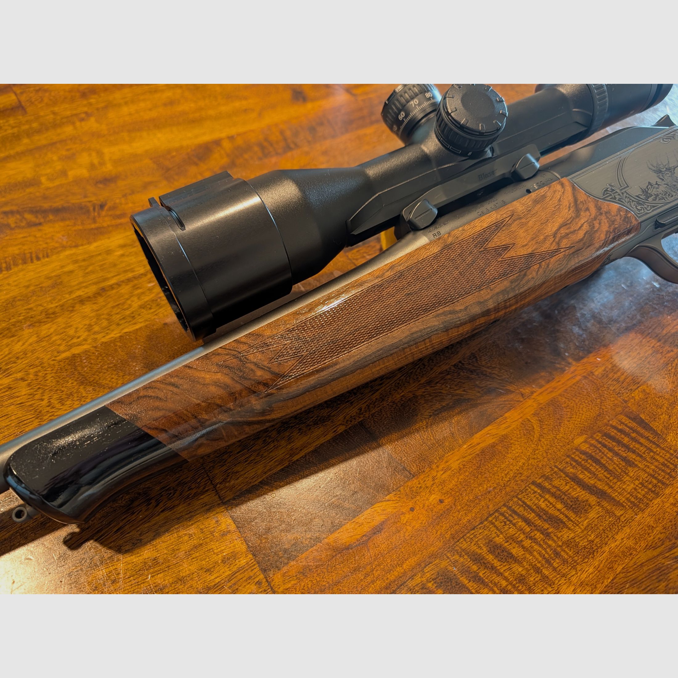 Blaser R8 8x57IS z 52cm lufcie