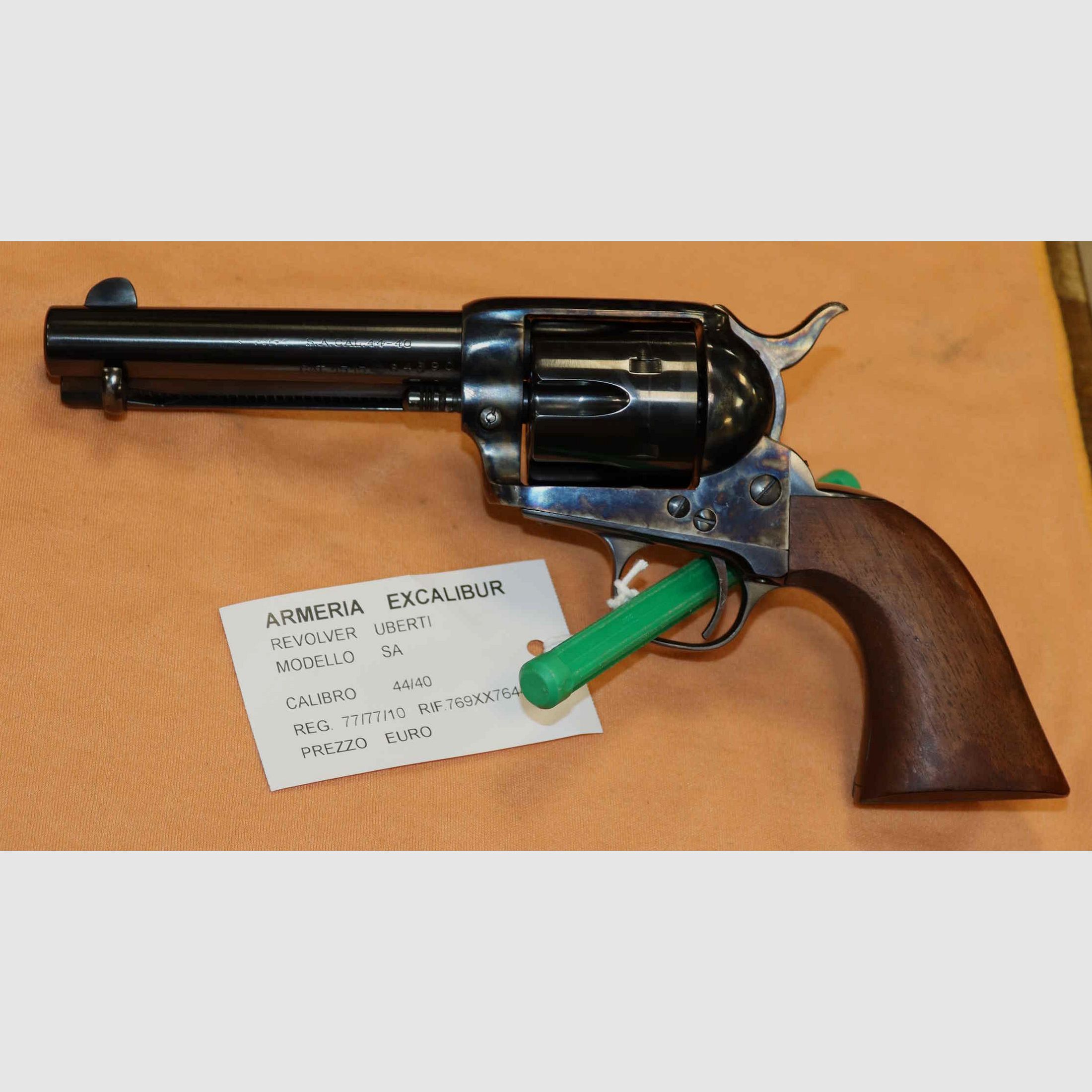 Revolver Uberti Model 1873 Cattleman SA Quick Draw Caliber 44/40 Sportivo, image 4 of 9