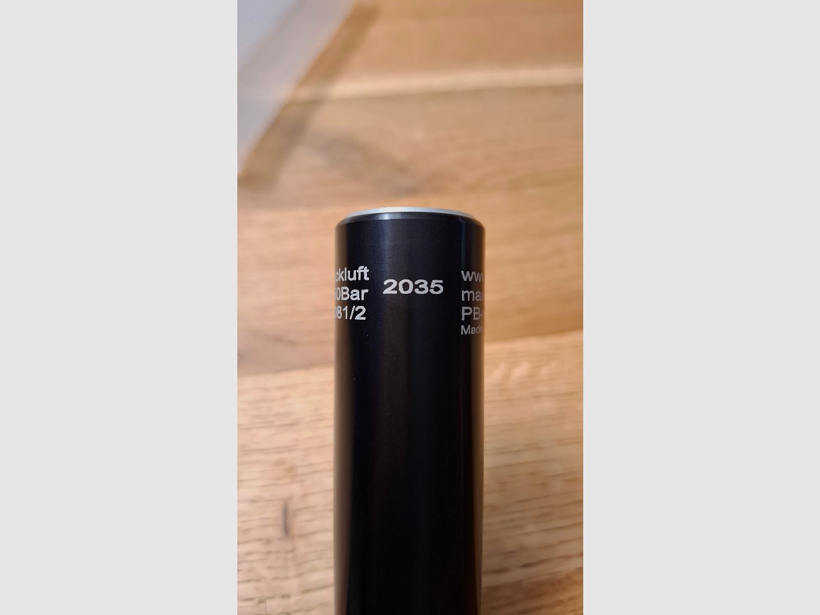 Prelutec compressed air cartridge for air pistol – new & unused - Anschütz