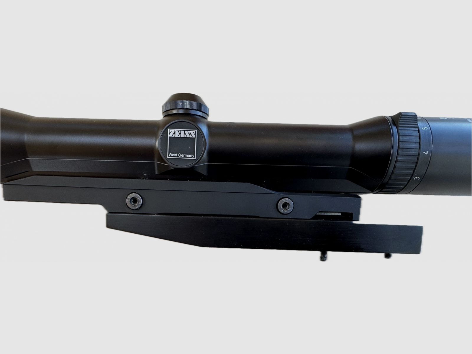 Zeiss Diavari ZM 3-12×56 T mit Absehen 4, Zeiss-Innenschiene und Montage