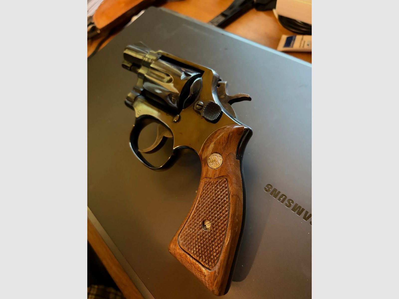 S&W / Smith & Wesson 10-5 2“ Revolver im Kaliber .38 SP & Holster
