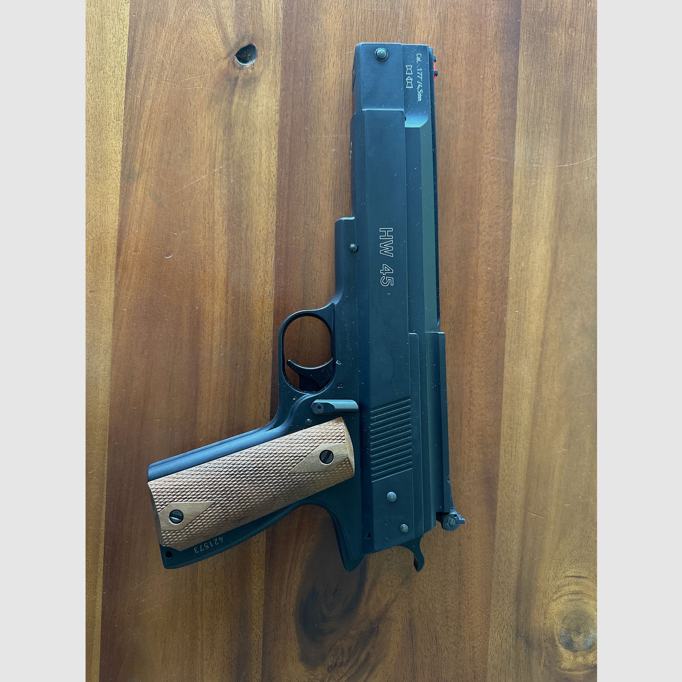 Neuwertige Weihrauch HW 45