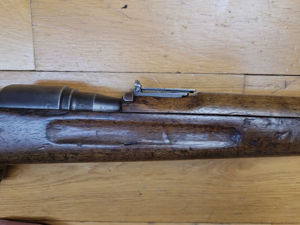 Venerabile e RARO moschettone da cavalleria austriaco M95 (non 95/30 esattamente!) – Calibro originale del 14-18 in 8×50 Mannlicher (e non in 8x56R post 1930) – Clip Mannlicher disponibile – Arsenal di Steyr e 100% originale – Categoria D – Molto raro e in condizioni complessive eccellenti, immagine 6 di 31