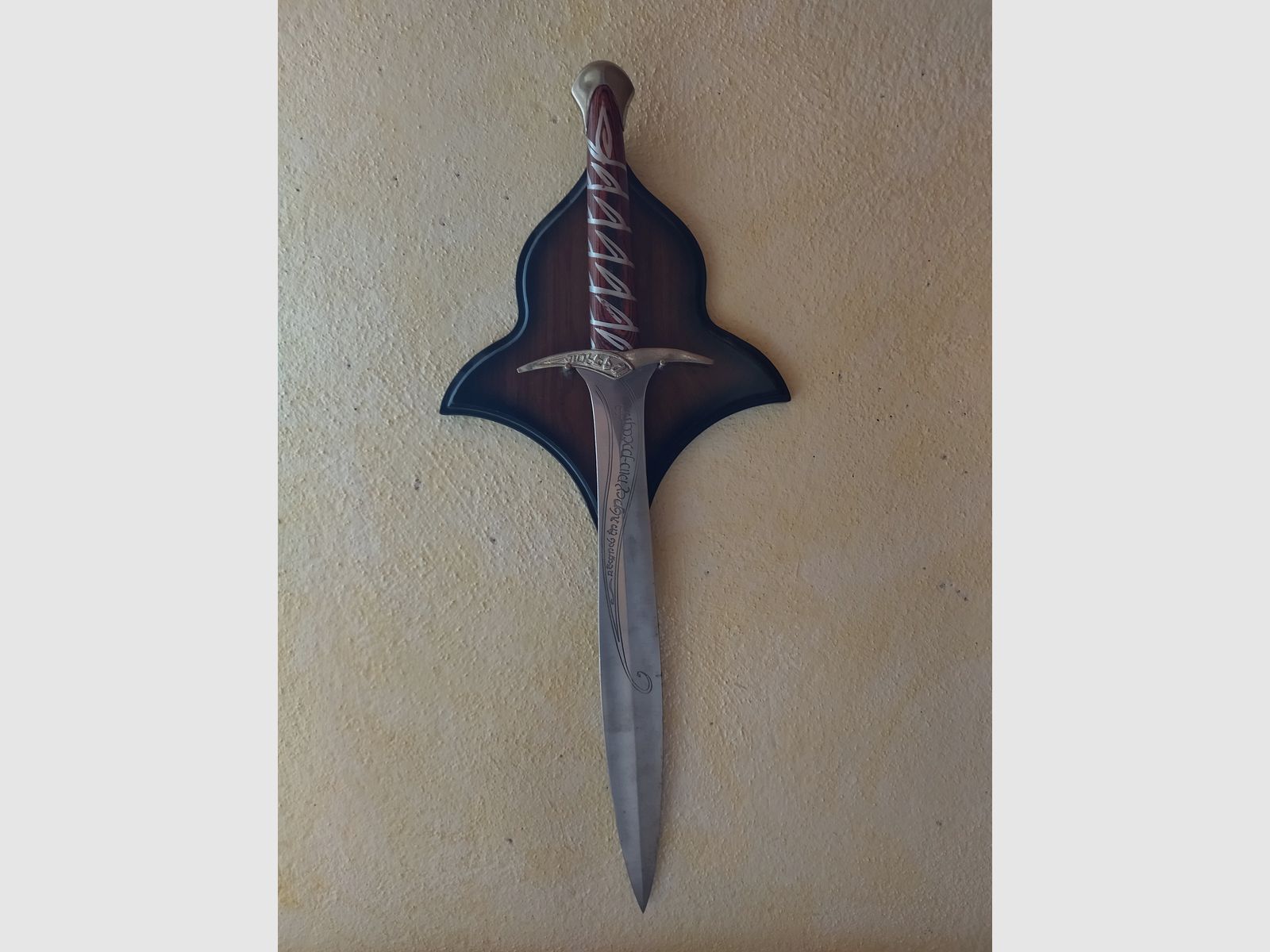 Schwert "Herr der Ringe" + Holzhalterung