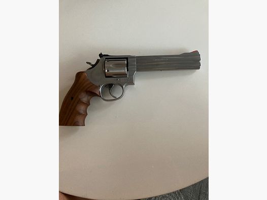 S & W Revolver cal.22 lr Mod.K17