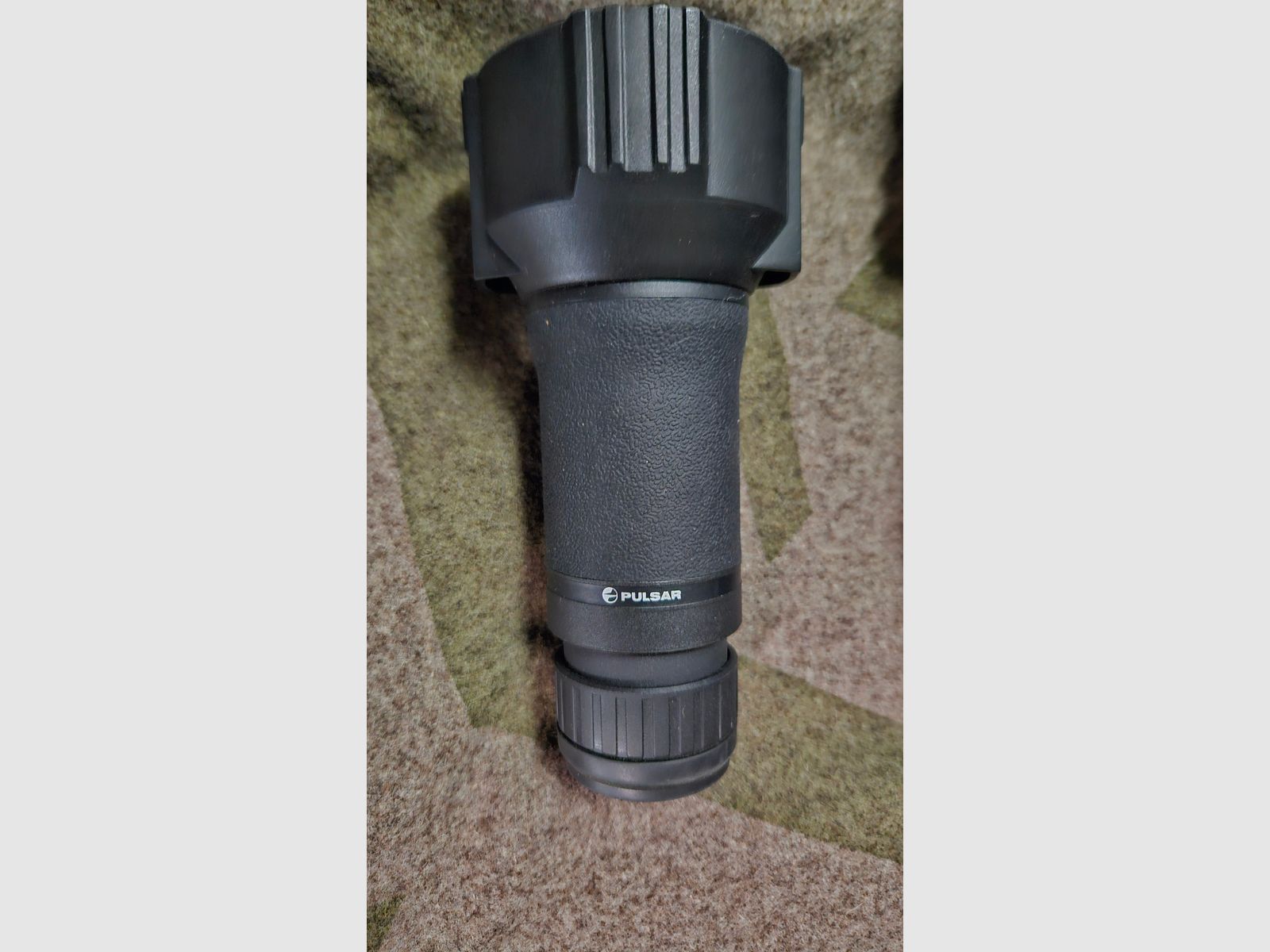 Wärmebildgerät PULSAR Core FXQ 55 BW inkl. Zubehörpaket