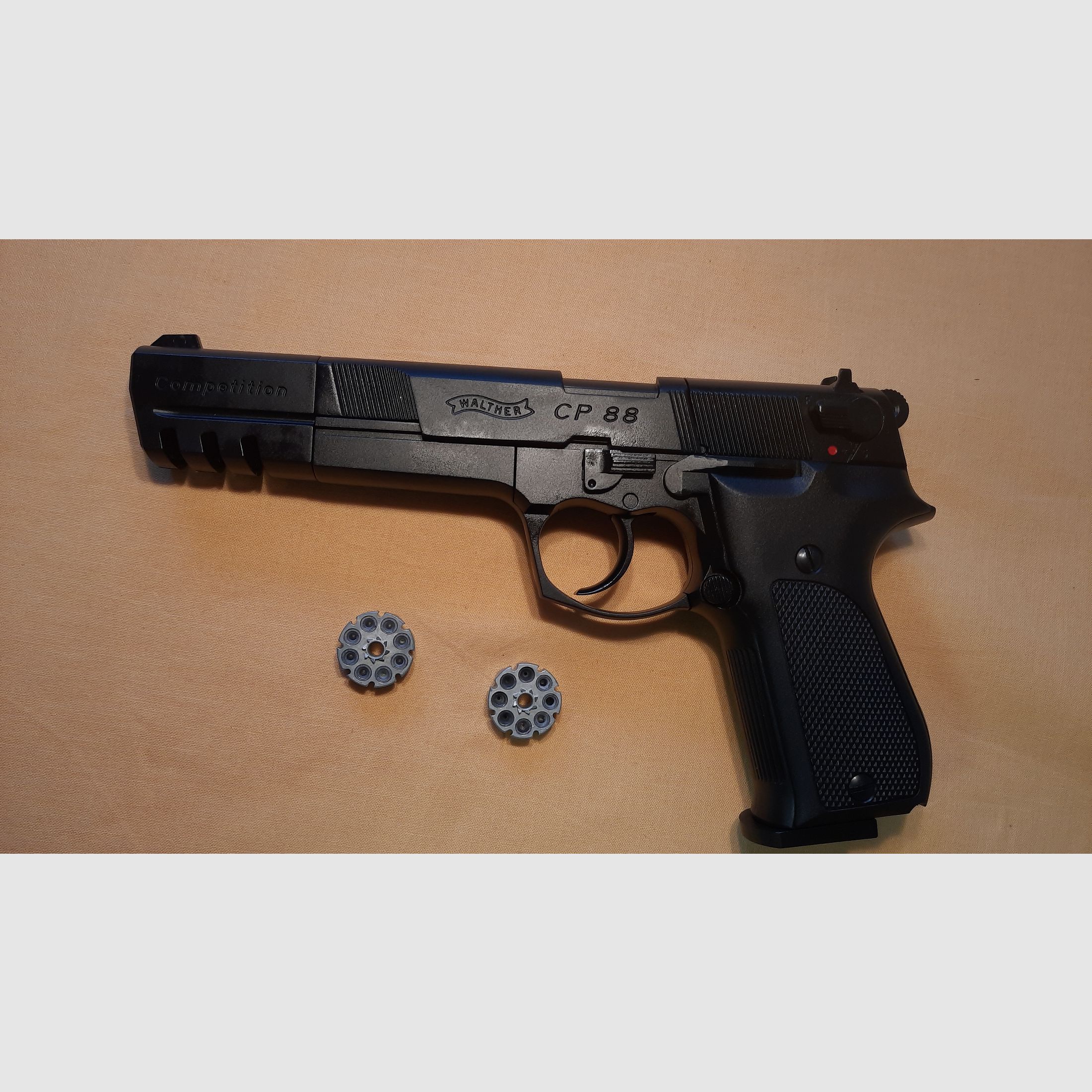 Walther CP88 Competition von Umarex plus 500 Schuss, neuwertig, keine Gebrauchspuren.