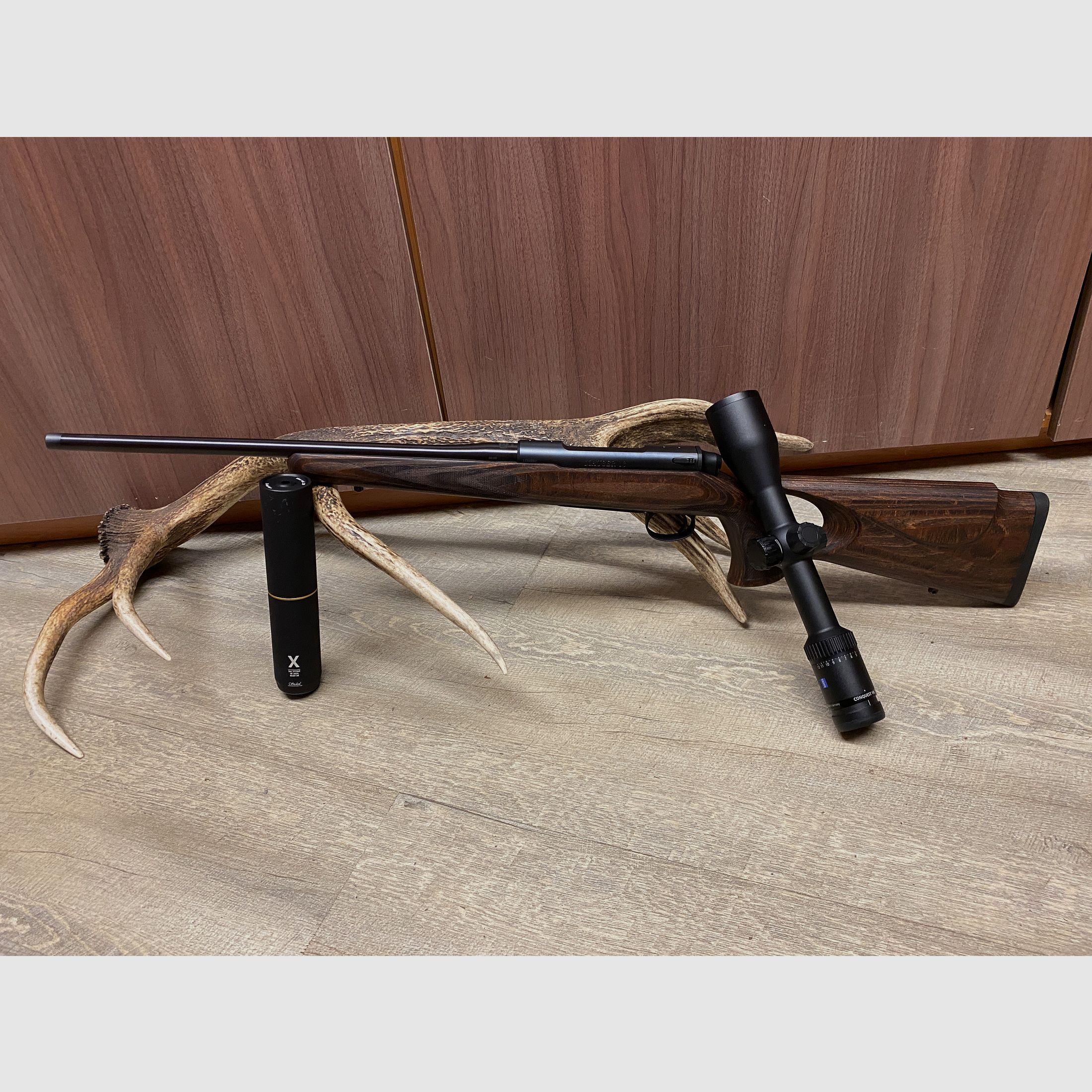 Mauser M18 Max Pure, mit Zeiss Conquest V6 2-12x50 M, mit Schiene