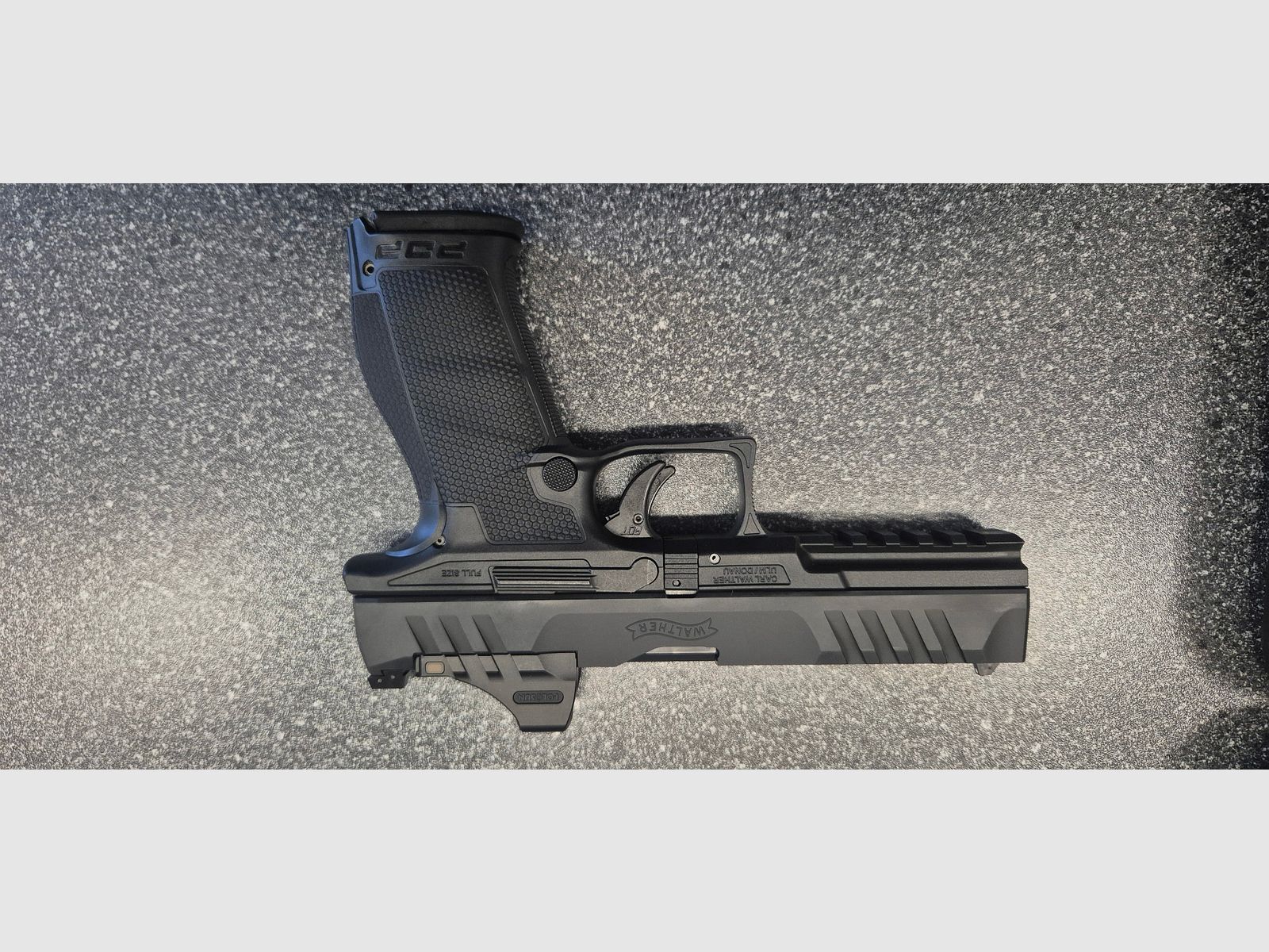 Walther PDP FullSize 5" 9mm Luger + RedDot