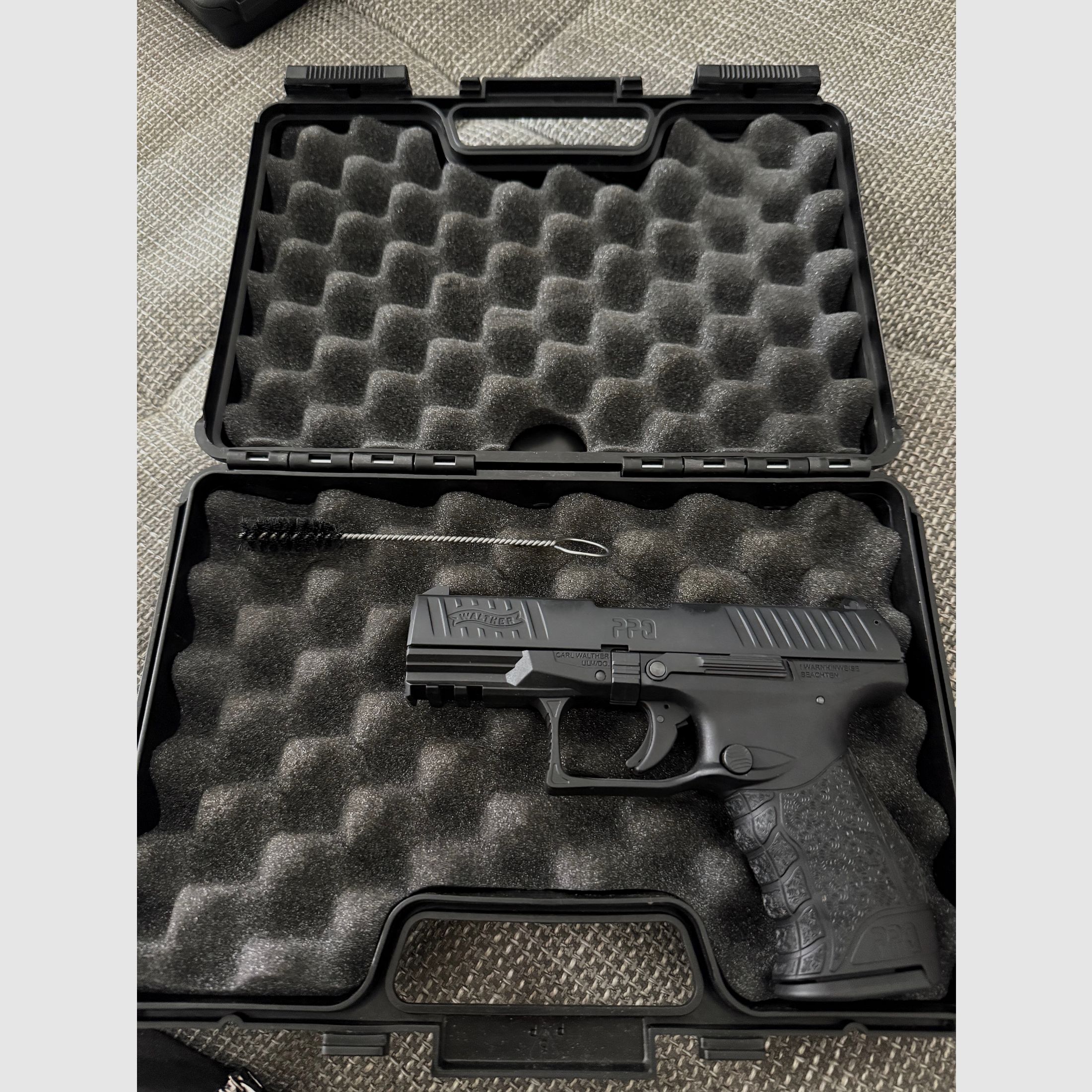 Schreckschuss 5 Stück fast alle neu