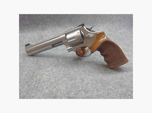 Revolver Smith & Wesson Mod. 686-5 Target Champion im Kaliber 357 Magnum