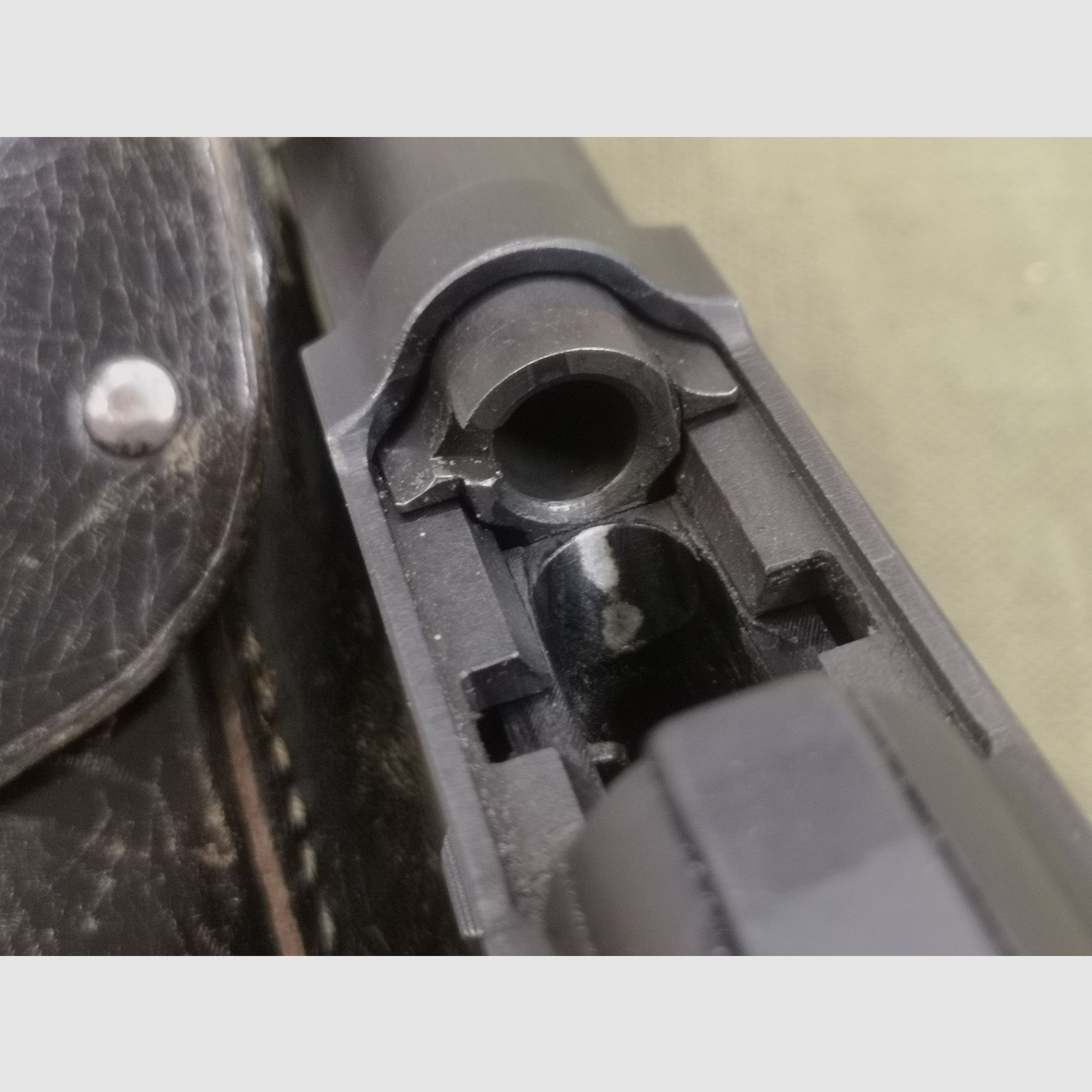 Walther P38 Pistolentasche und 4 Magazine