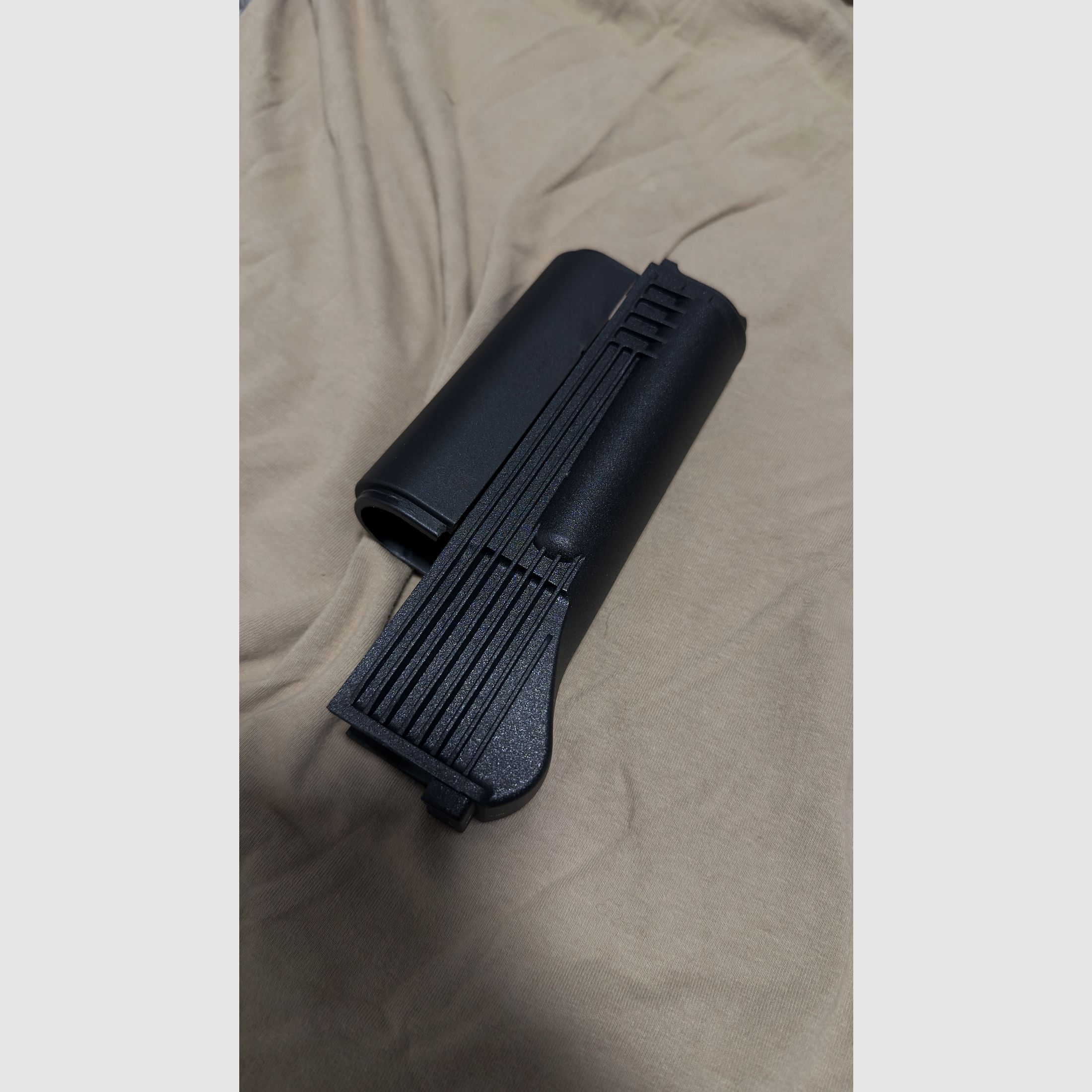 Handschutz (Handguard) que se adapta a la serie AK