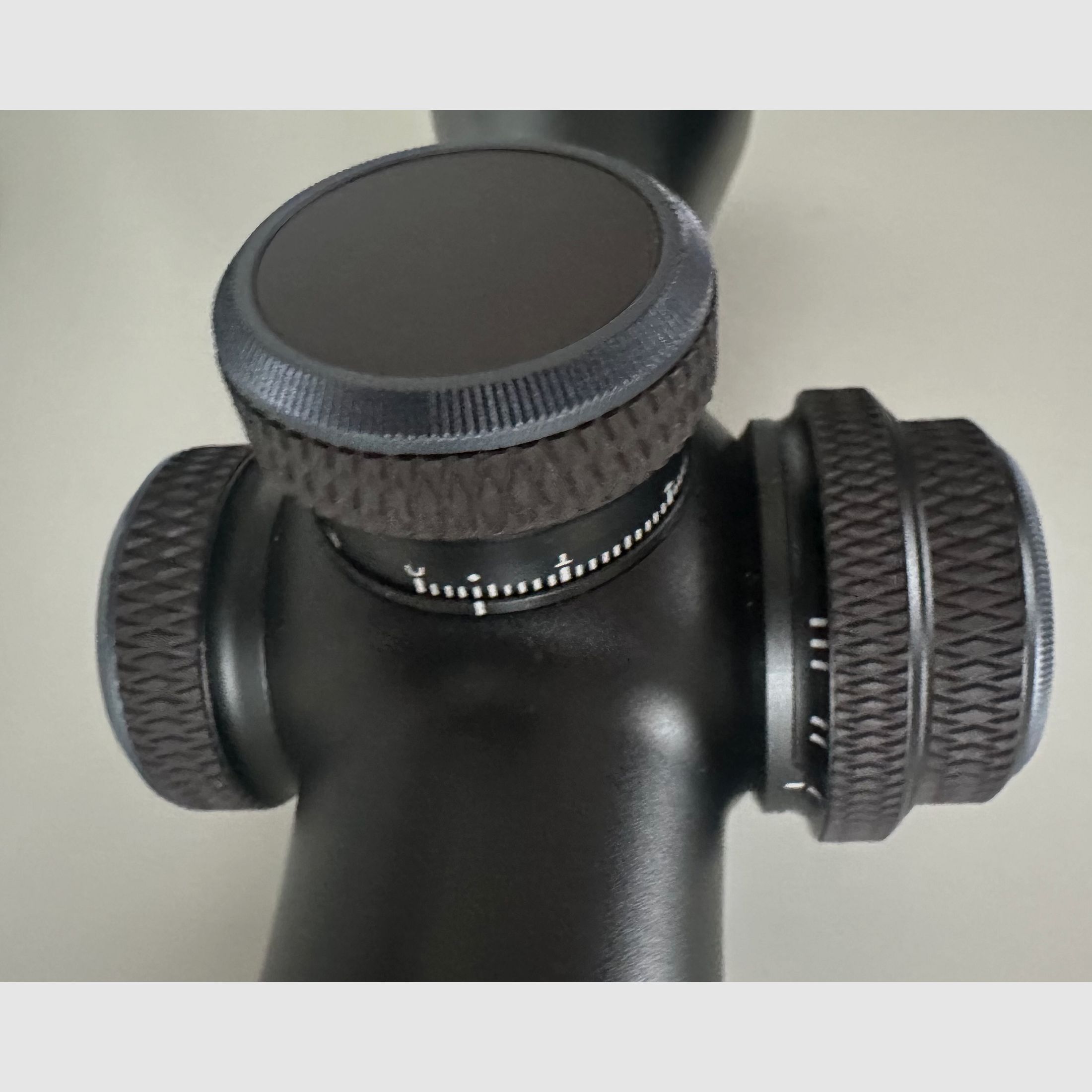Blaser B1 Infinity 2.8-20x50 / 2.8-20x50 with rail - LIKE NEW - 2 years old - without Blaser saddle mount
