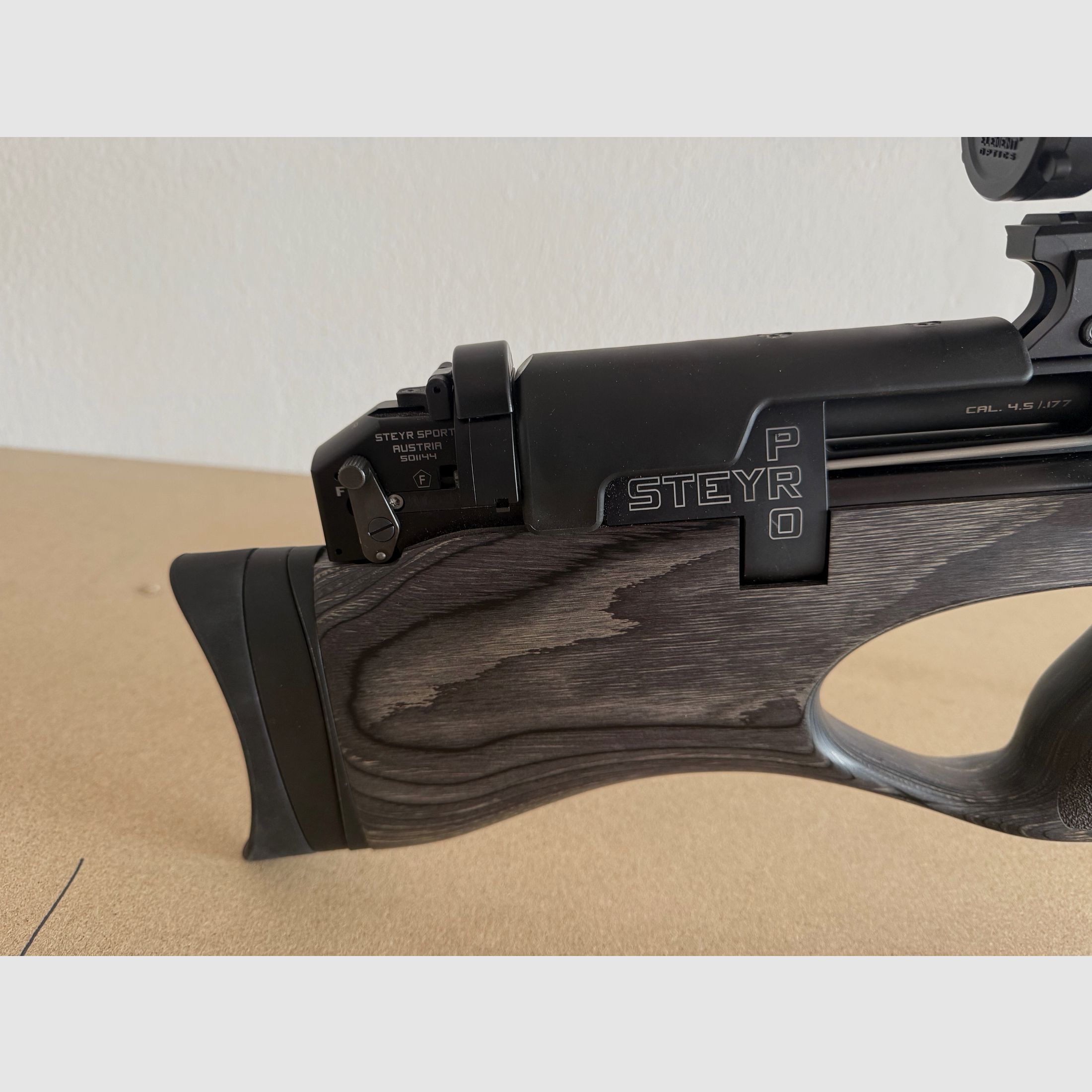 Steyr Pro X 4.5mm Complete Package + Carbon Bottle + 3 Magazines + Hawk Scope