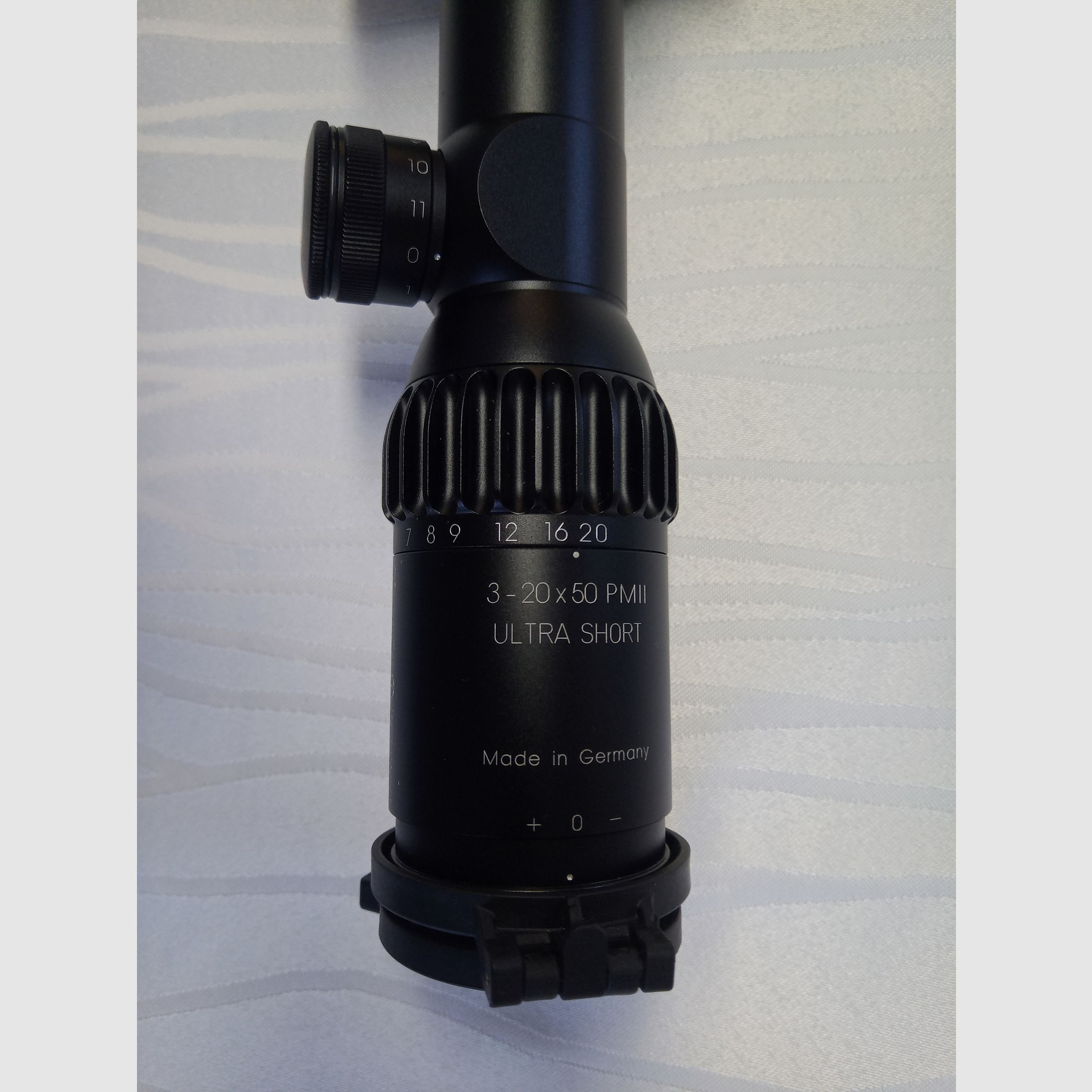 Schmidt & Bender PM II  Ultra short 3-20x50 LP Police 1cm DT35 MTC LT