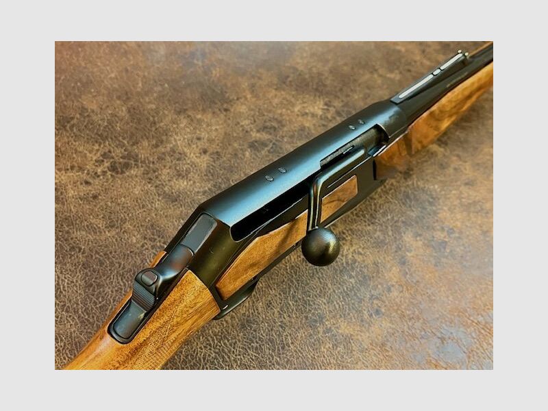 Browning Maral rechts