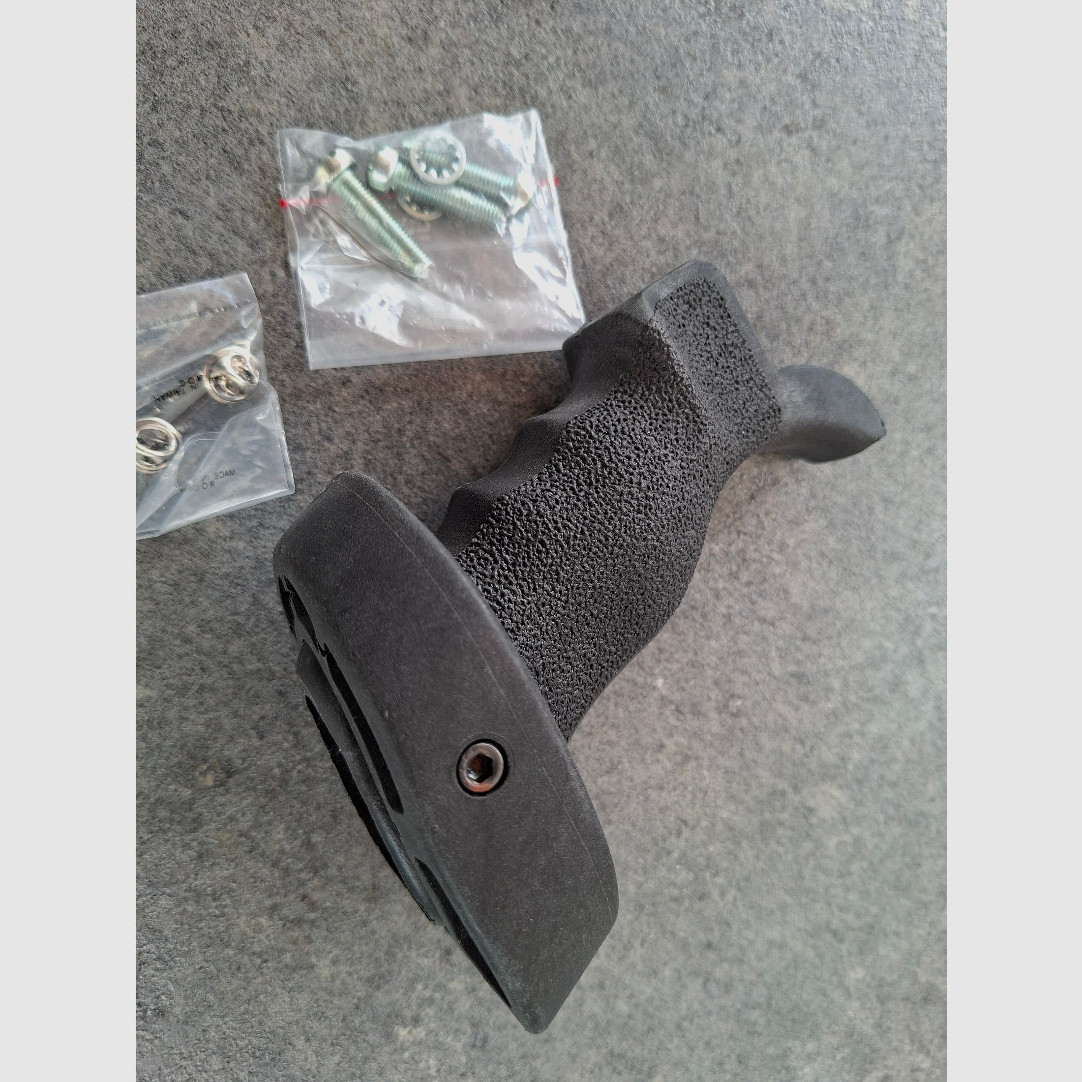 Oberland Arms AR15 ergonomic grip