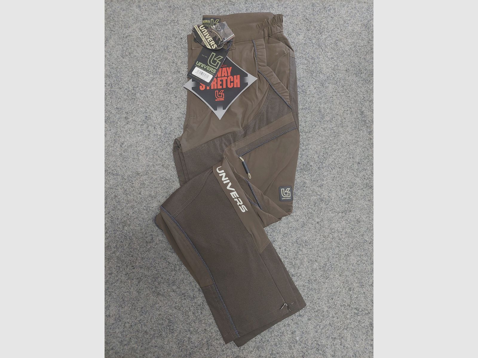 LEICHTE ELASTISCHE UNIVERSALHOSE