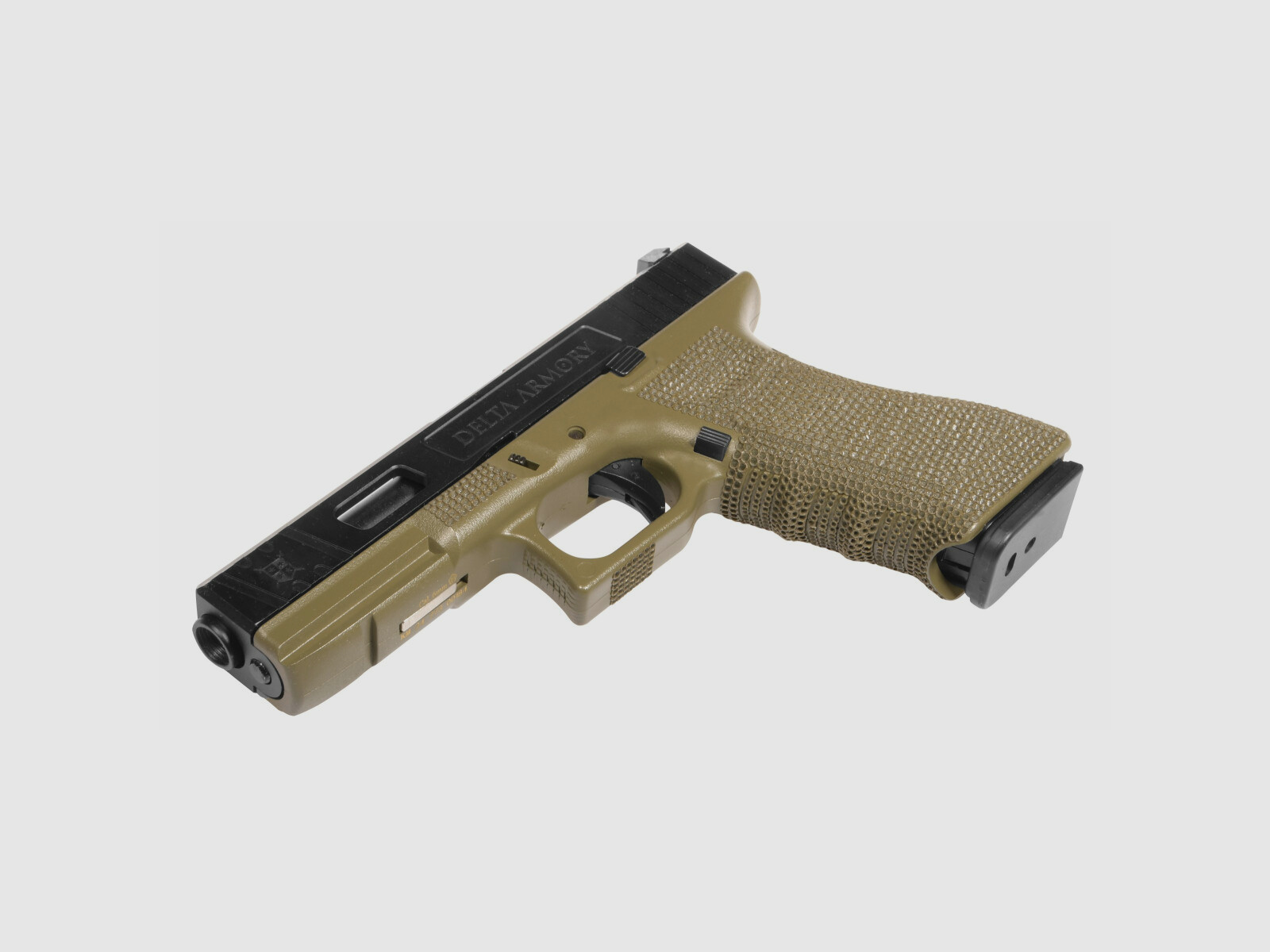 P02 GBB Airsoft Pistole in Oliv | Delta Armory