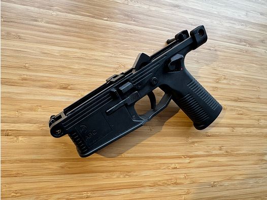 BT APC 223 / APC 300 Griffstück - Untere Empfänger