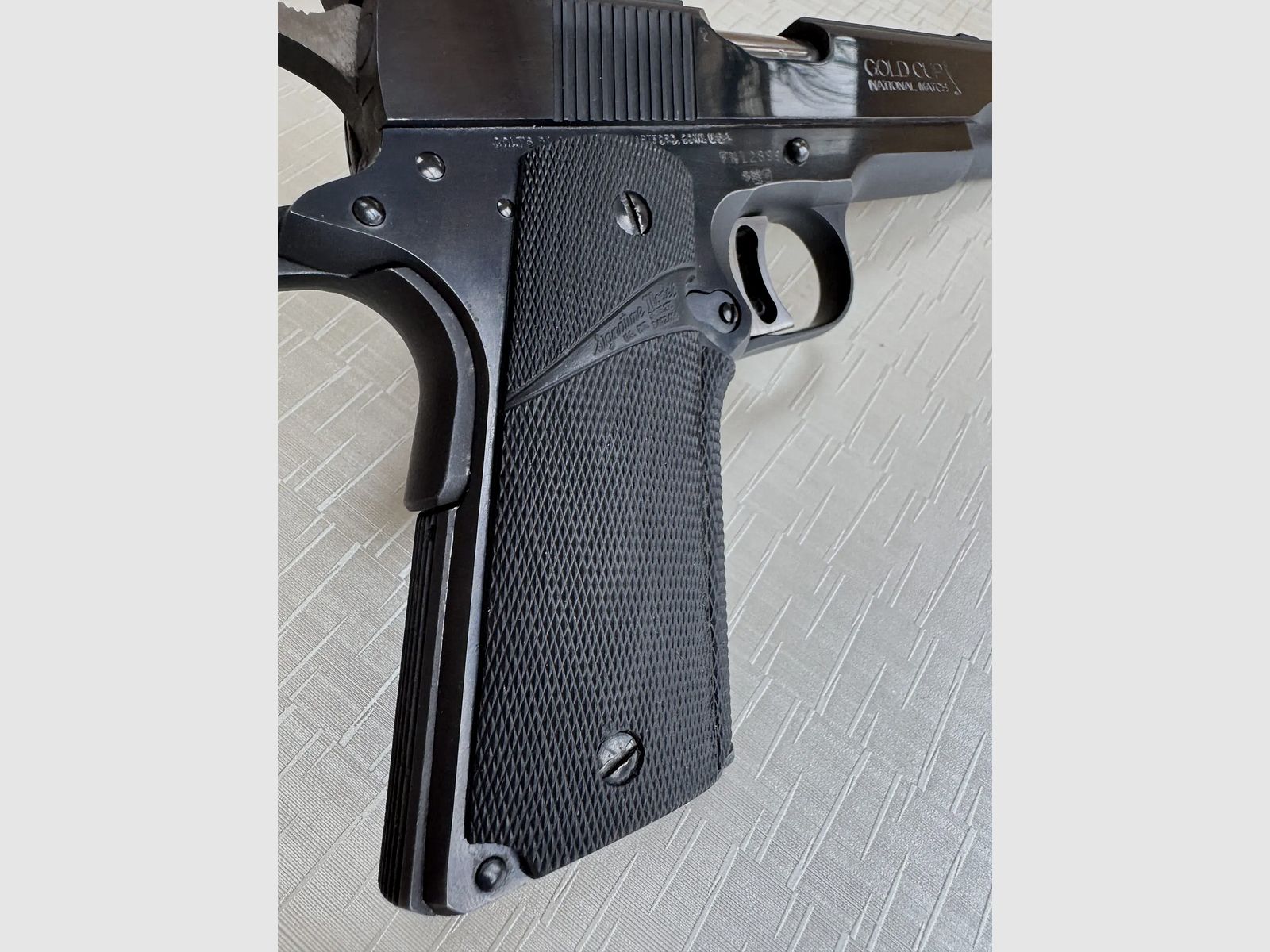 Colt Gold Cup National Match Series 80 MK IV Kal. .45ACP
