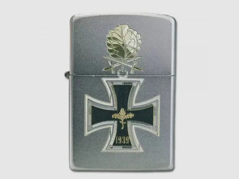 Zippo Zippo Accendino Tempesta con Incisione Croce Cavalleresca
