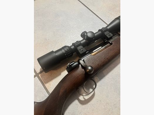 Mauser 98er 8x57IS incluso HAWKE 4-12x