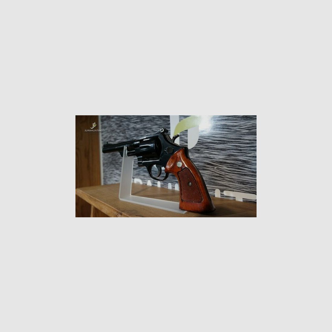 Smith & Wesson; Mod 27-2
