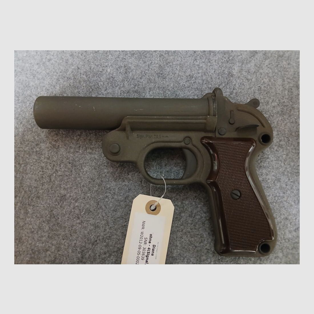 Diana signal pistol