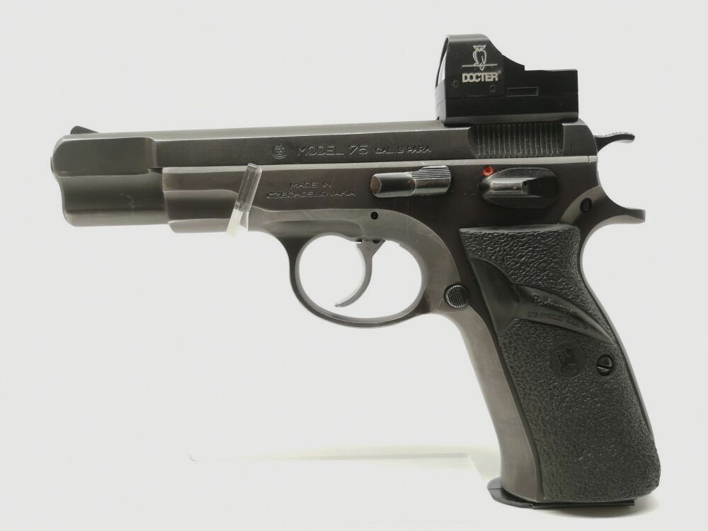 CZ Uhersky Brod Mod. 75 con WS "Kadet" e Docter Sight