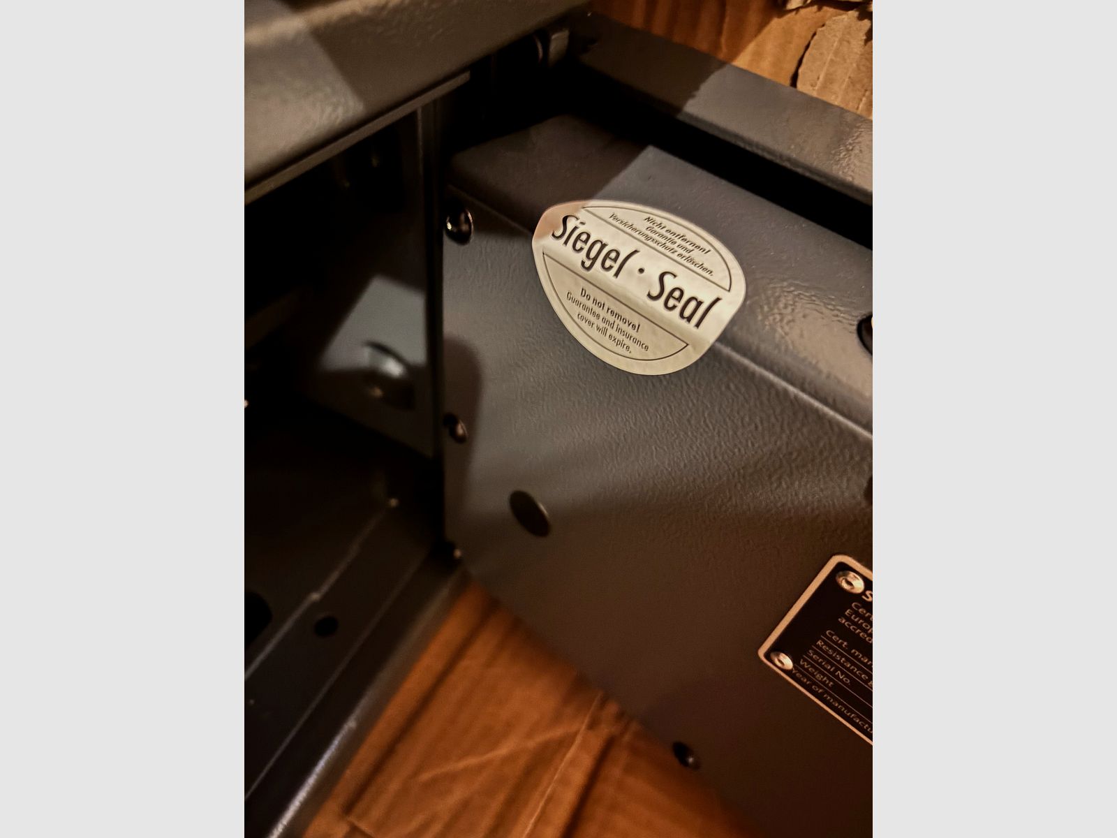 Armero de pistolas Format KWT 800 ELO – Nuevo / Sin usar