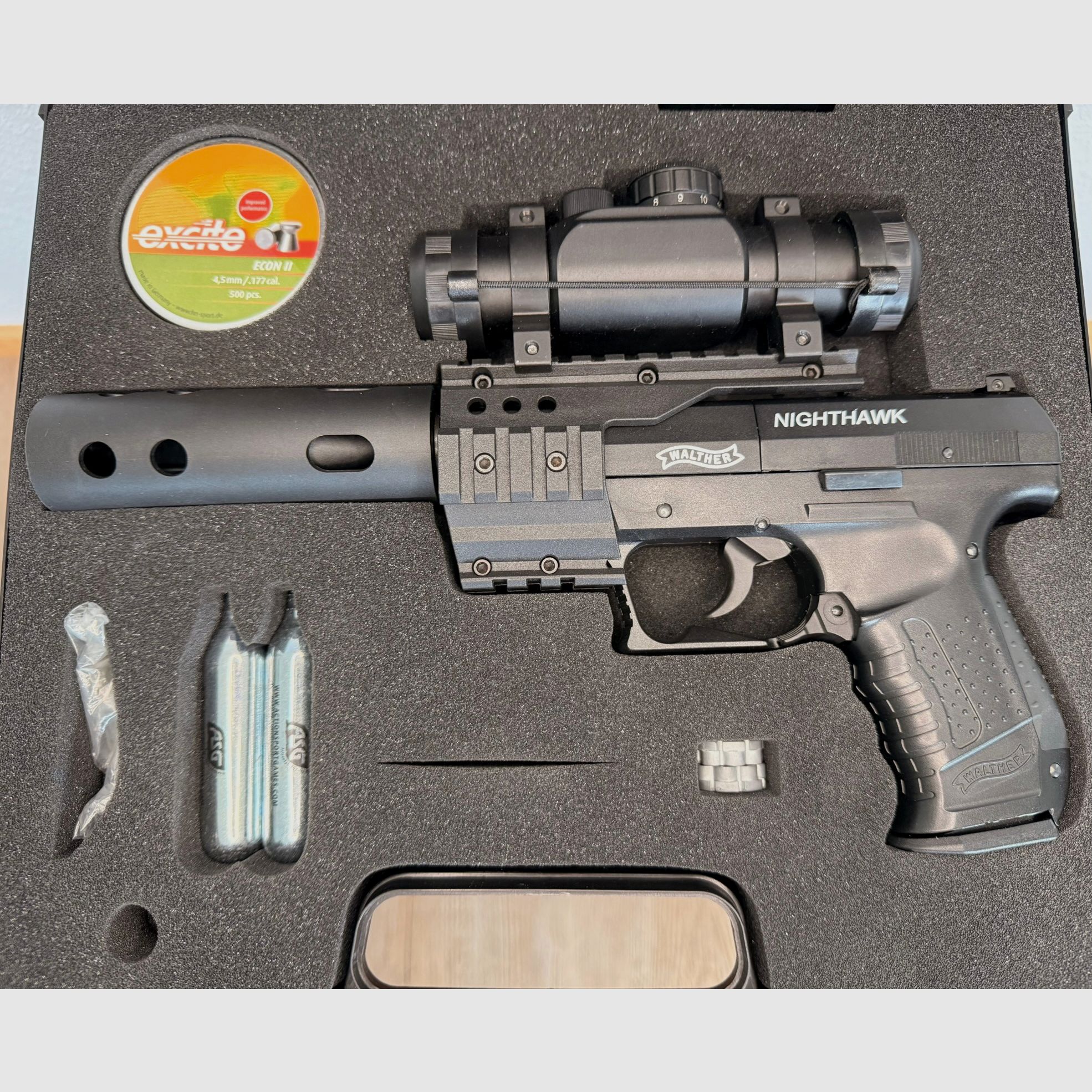 Pistola CO2 Walther NightHawk