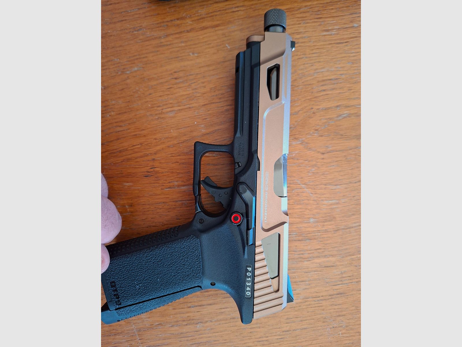 G&G GTP 9 MS DST CO2 Softair Pistole, Desert mit Green gas und 2 Magazine 