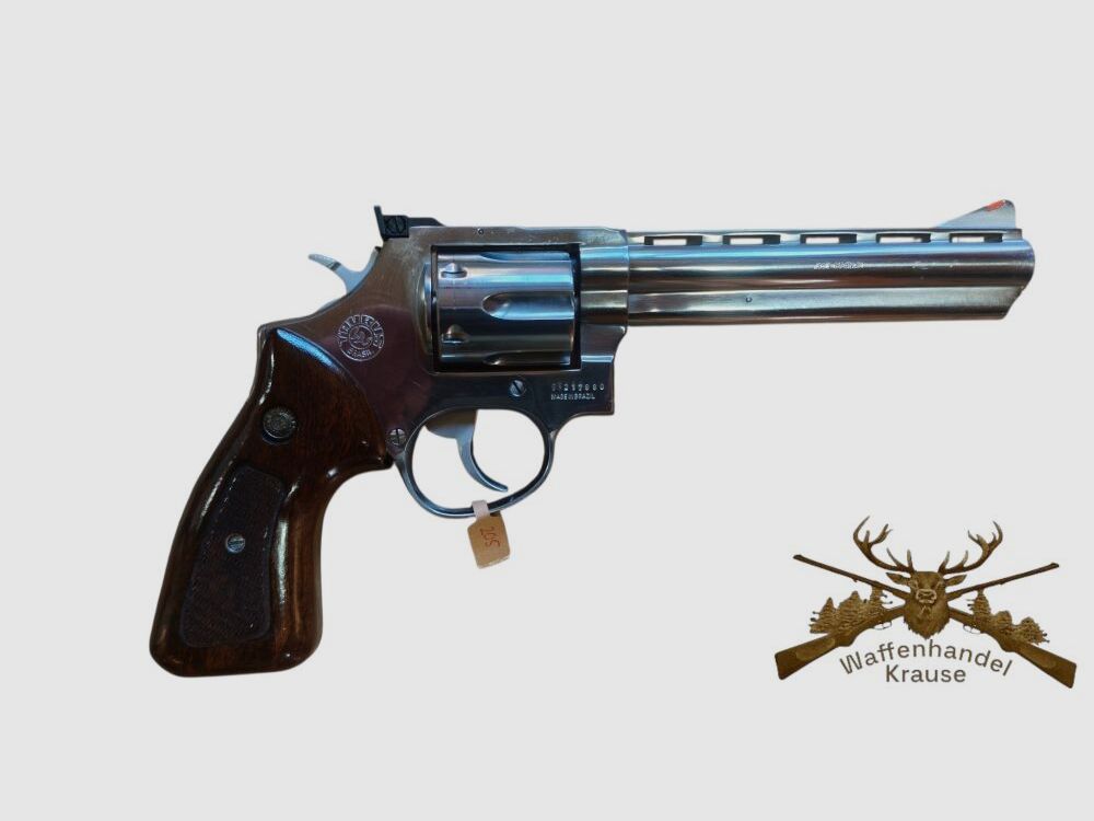 Taurus 689