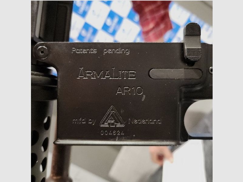 ARMALITE AR-10 GEMAAKT IN NEDERLAND DOOR ARTILLERIE INRICHTINGEN ZAANDAM IN 1959