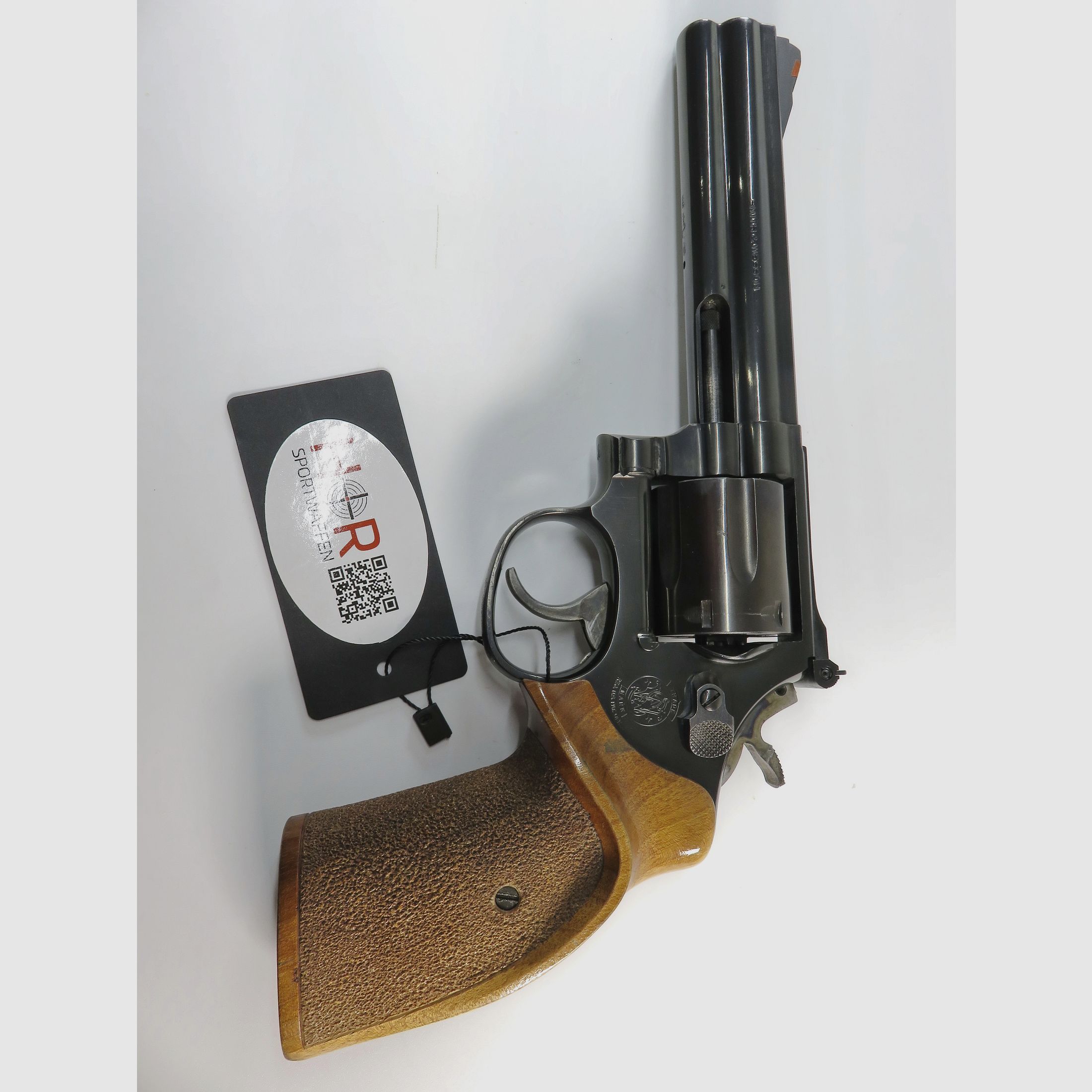 Revólver Smith & Wesson 586-2 | .357 Mag. | 6 pulgadas | pavonado | empuñadura Nill