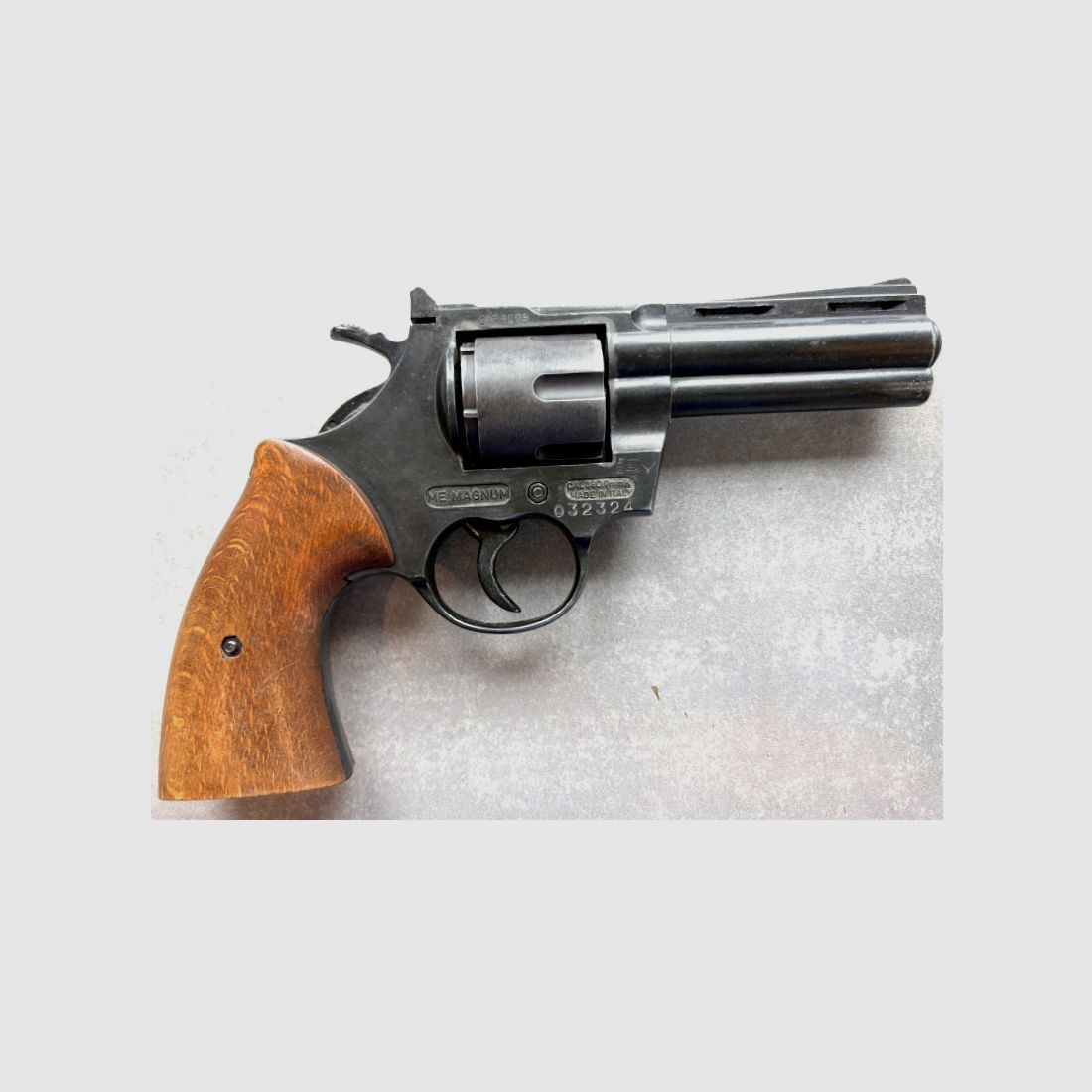 ME 38 Magnum Schreckschuss-Revolver brüniert im Kaliber 9mm R.K. (PTB 438)