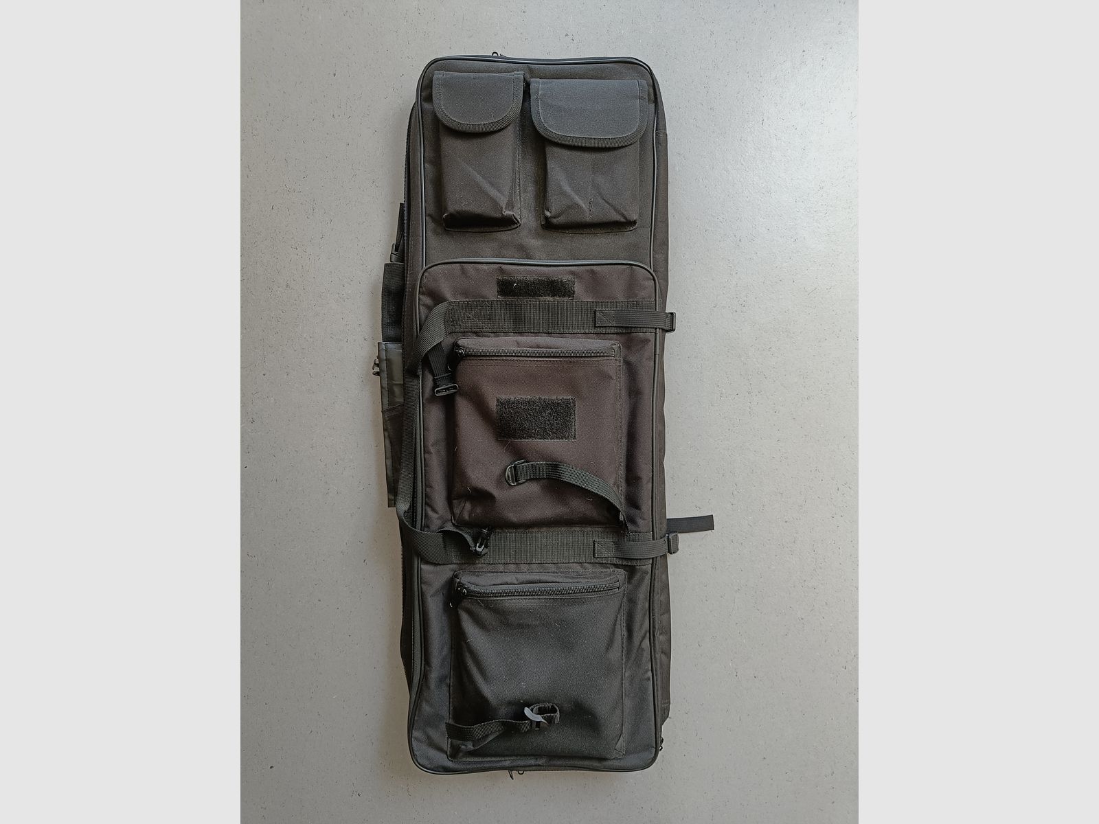 Komplette Airsoft-Ausrüstung – Gewehr, Weste, Visier, Tasche, Speedloader – Alles dabei!